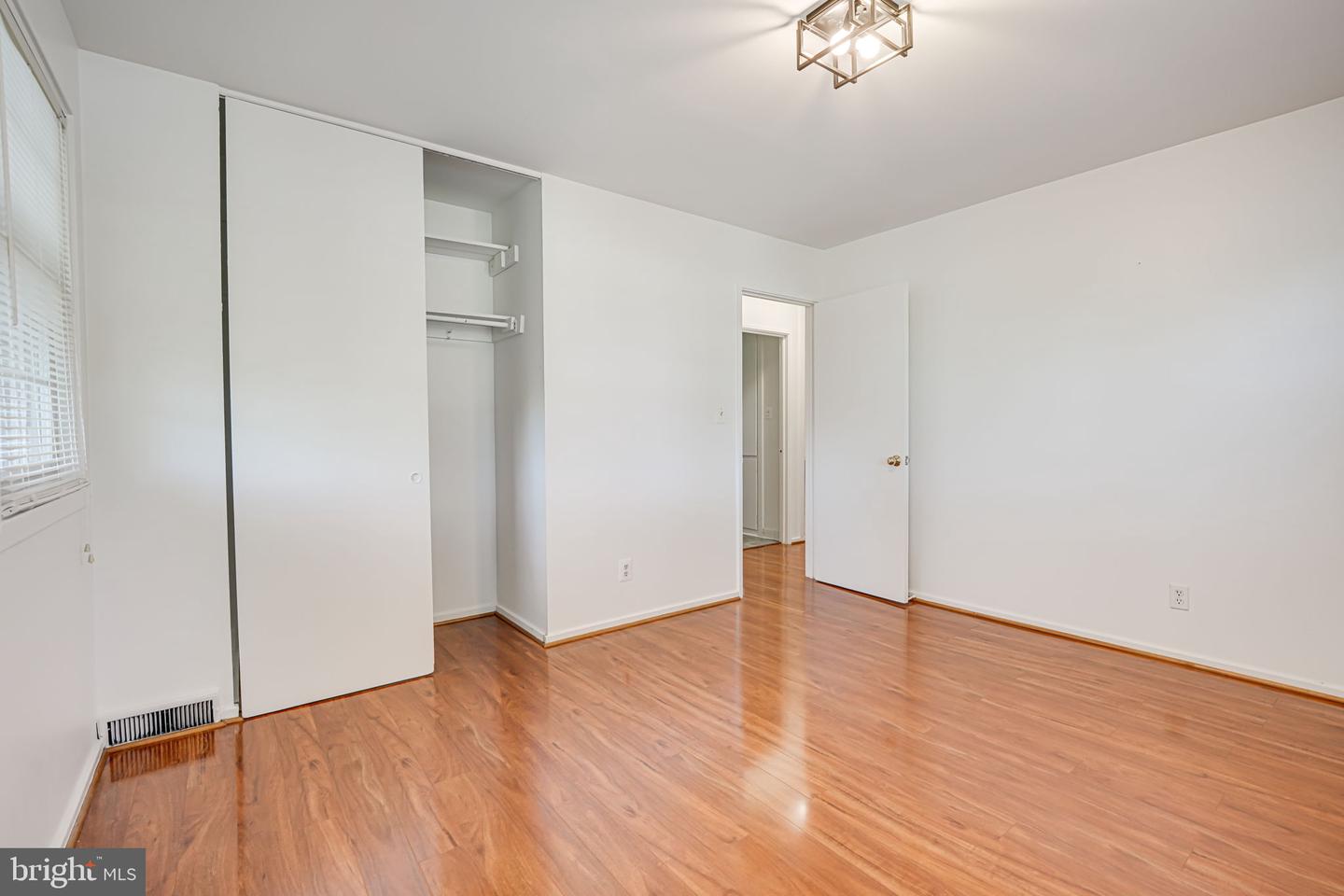 5924 CAUBA CT, ALEXANDRIA, Virginia 22310, 3 Bedrooms Bedrooms, 9 Rooms Rooms,1 BathroomBathrooms,Residential,For sale,5924 CAUBA CT,VAFX2293396 MLS # VAFX2293396