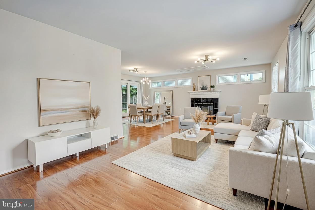 5924 CAUBA CT, ALEXANDRIA, Virginia 22310, 3 Bedrooms Bedrooms, 9 Rooms Rooms,1 BathroomBathrooms,Residential,For sale,5924 CAUBA CT,VAFX2293396 MLS # VAFX2293396