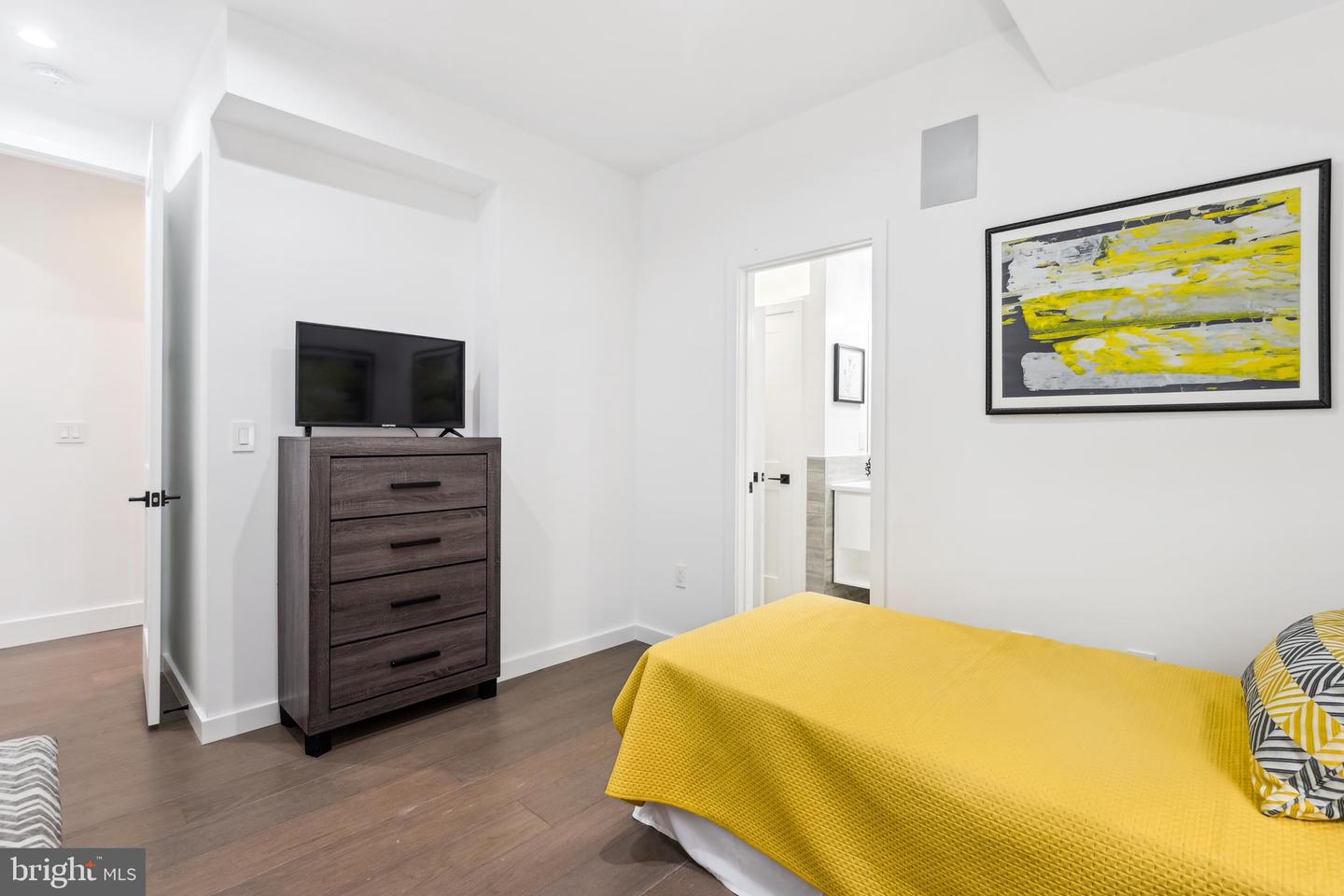 306 NE K ST NE #306-2, WASHINGTON, District Of Columbia 20002, 3 Bedrooms Bedrooms, ,4 BathroomsBathrooms,Residential,For sale,306 NE K ST NE #306-2,DCDC2248322 MLS # DCDC2248322