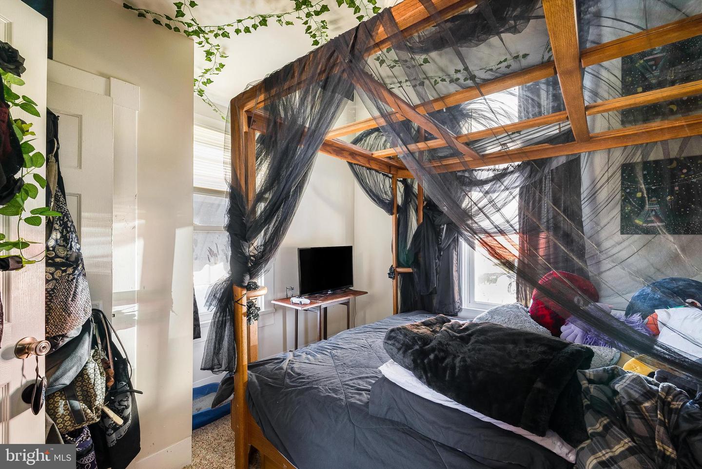 1012 E MAIN ST, LURAY, Virginia 22835, 2 Bedrooms Bedrooms, ,1 BathroomBathrooms,Residential,For sale,1012 E MAIN ST,VAPA2006128 MLS # VAPA2006128