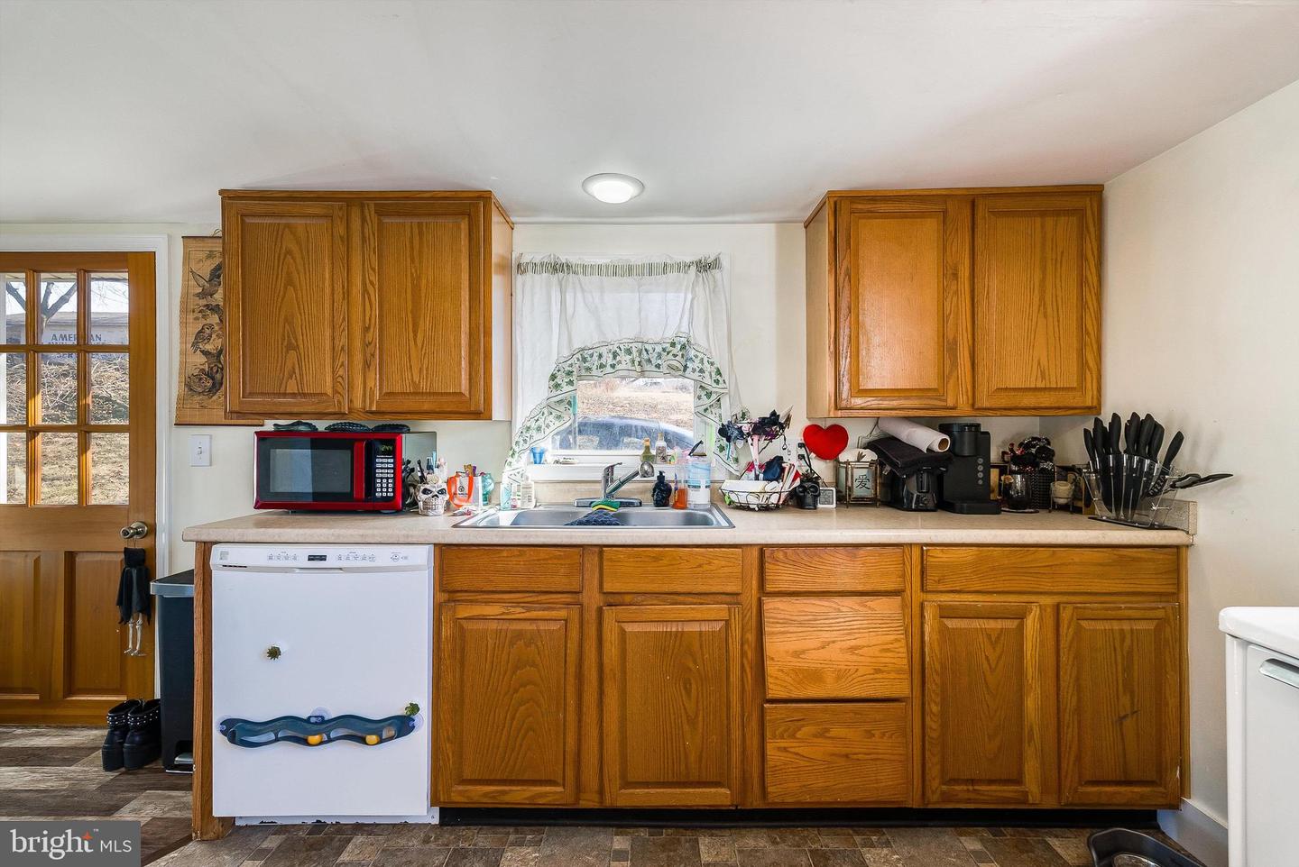 1012 E MAIN ST, LURAY, Virginia 22835, 2 Bedrooms Bedrooms, ,1 BathroomBathrooms,Residential,For sale,1012 E MAIN ST,VAPA2006128 MLS # VAPA2006128