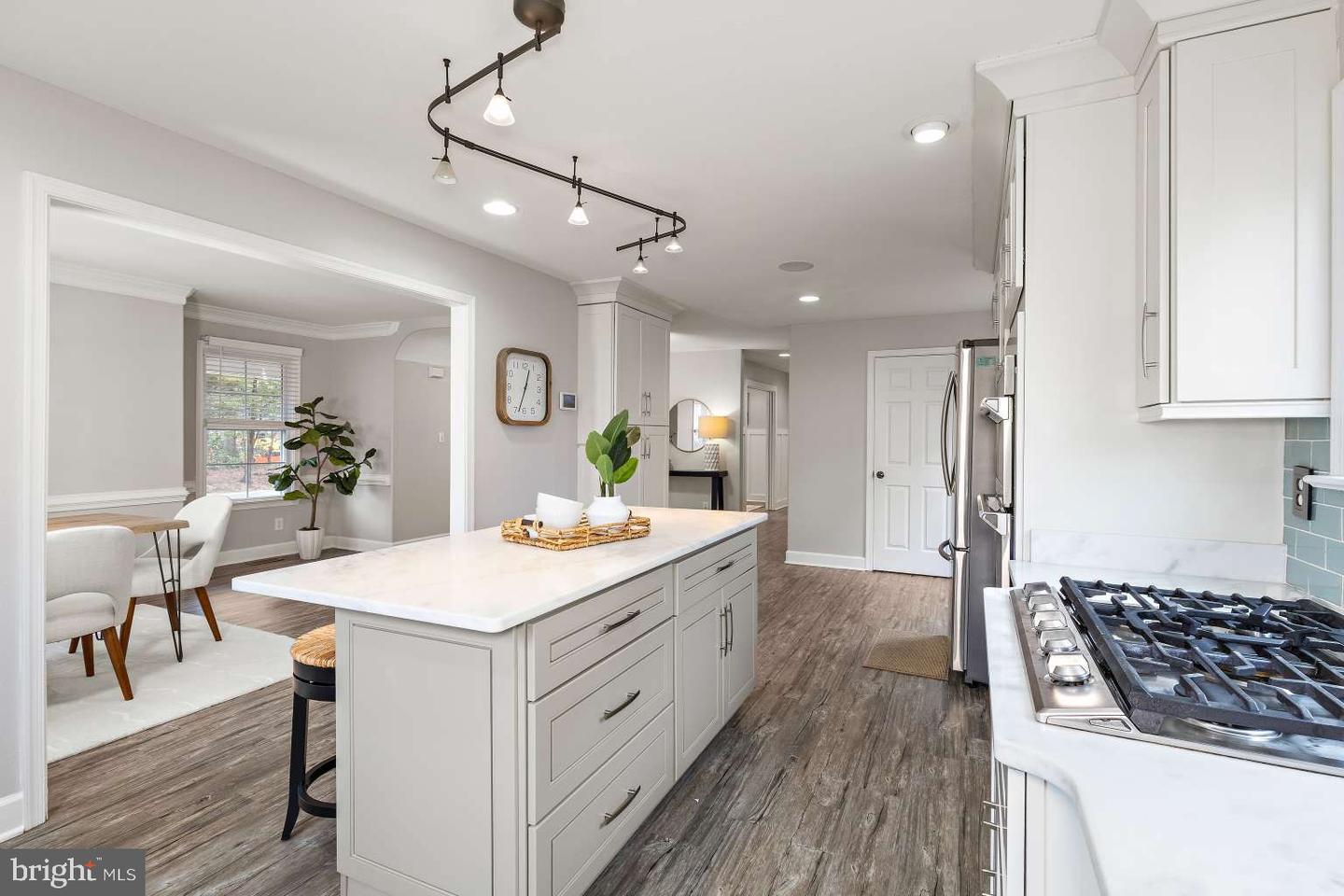 804 CYPRESS AVE, VIRGINIA BEACH, Virginia 23451, 4 Bedrooms Bedrooms, 13 Rooms Rooms,2 BathroomsBathrooms,Residential,For sale,804 CYPRESS AVE,VAVB2000644 MLS # VAVB2000644