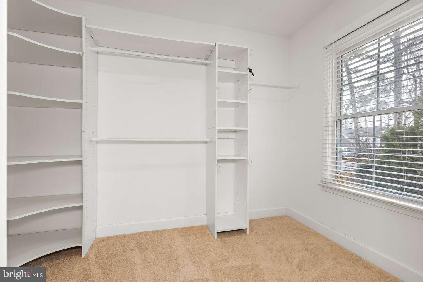 804 CYPRESS AVE, VIRGINIA BEACH, Virginia 23451, 4 Bedrooms Bedrooms, 13 Rooms Rooms,2 BathroomsBathrooms,Residential,For sale,804 CYPRESS AVE,VAVB2000644 MLS # VAVB2000644