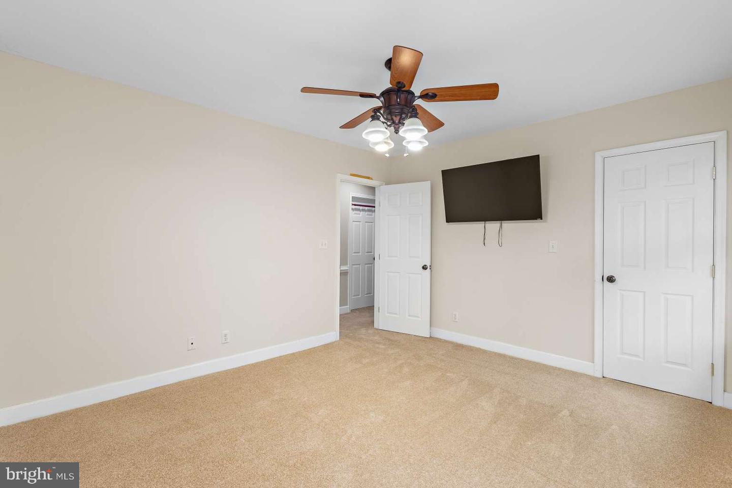 804 CYPRESS AVE, VIRGINIA BEACH, Virginia 23451, 4 Bedrooms Bedrooms, 13 Rooms Rooms,2 BathroomsBathrooms,Residential,For sale,804 CYPRESS AVE,VAVB2000644 MLS # VAVB2000644