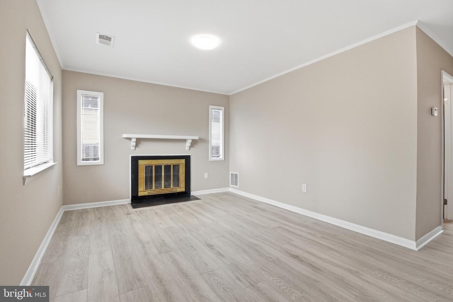 8660 MADERA CT, MANASSAS PARK, Virginia 20111, 3 Bedrooms Bedrooms, ,1 BathroomBathrooms,Residential,For sale,8660 MADERA CT,VAMP2003728 MLS # VAMP2003728