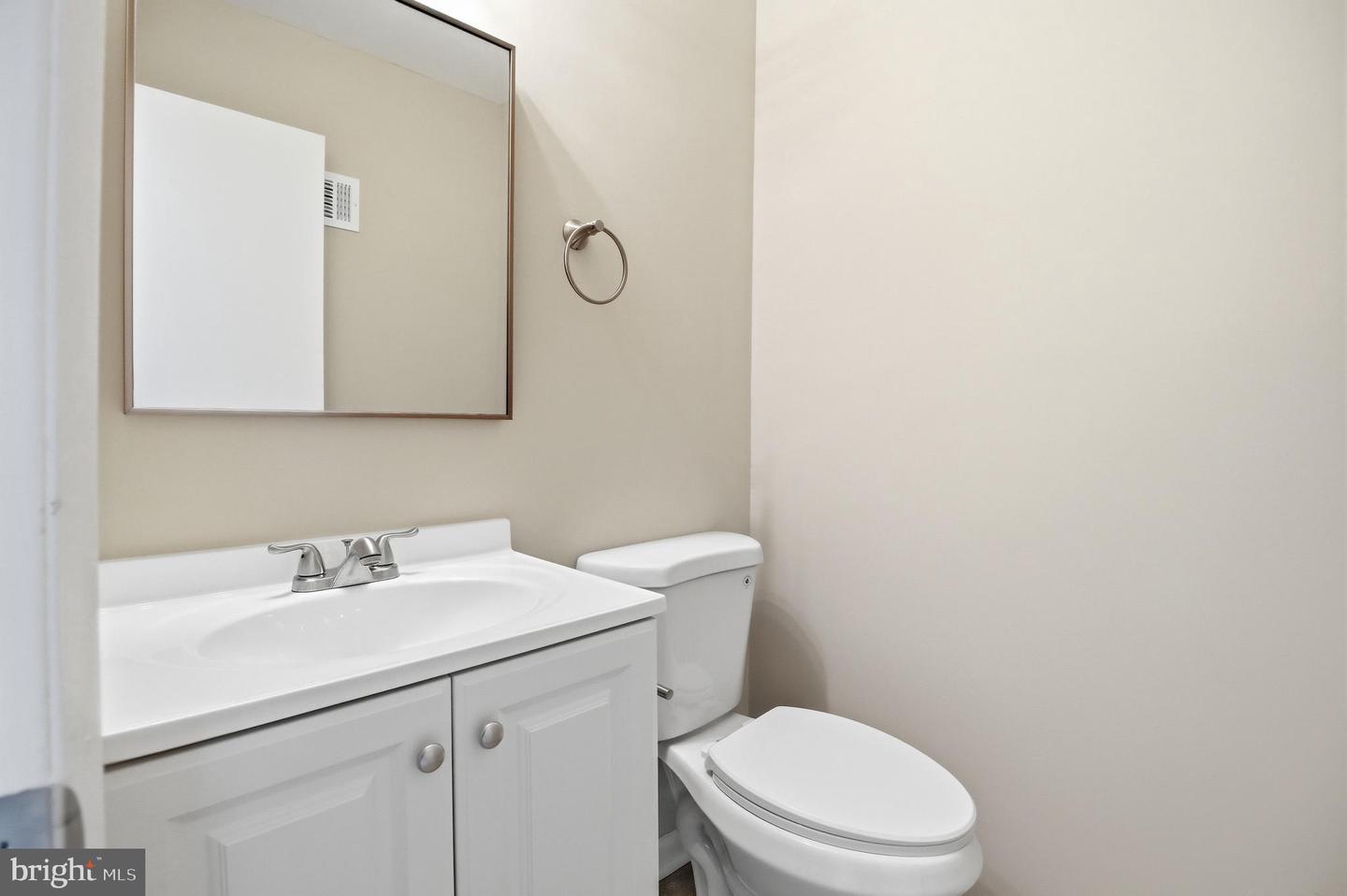 8660 MADERA CT, MANASSAS PARK, Virginia 20111, 3 Bedrooms Bedrooms, ,1 BathroomBathrooms,Residential,For sale,8660 MADERA CT,VAMP2003728 MLS # VAMP2003728