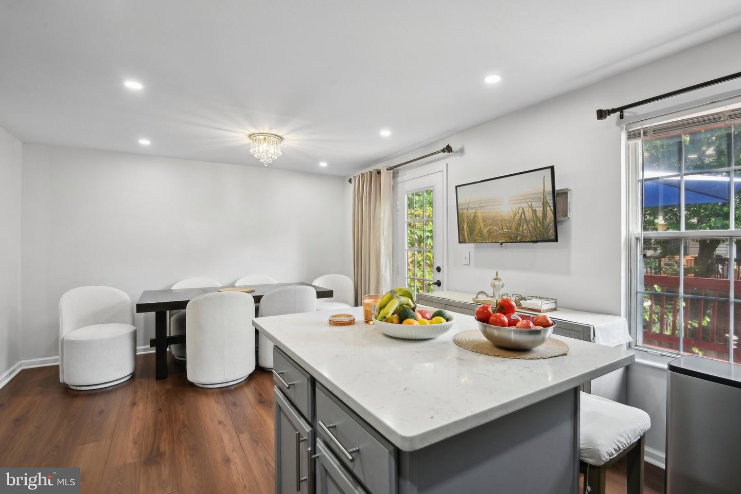 14617 WOODSPRING CT, CENTREVILLE, Virginia 20120, 3 Bedrooms Bedrooms, 12 Rooms Rooms,2 BathroomsBathrooms,Residential,For sale,14617 WOODSPRING CT,VAFX2243546 MLS # VAFX2243546