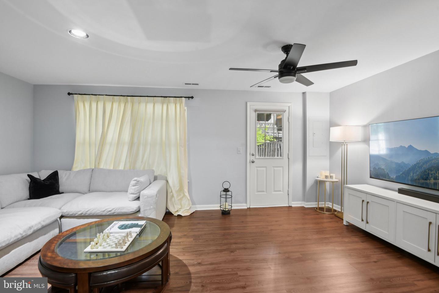 14617 WOODSPRING CT, CENTREVILLE, Virginia 20120, 3 Bedrooms Bedrooms, 12 Rooms Rooms,2 BathroomsBathrooms,Residential,For sale,14617 WOODSPRING CT,VAFX2243546 MLS # VAFX2243546