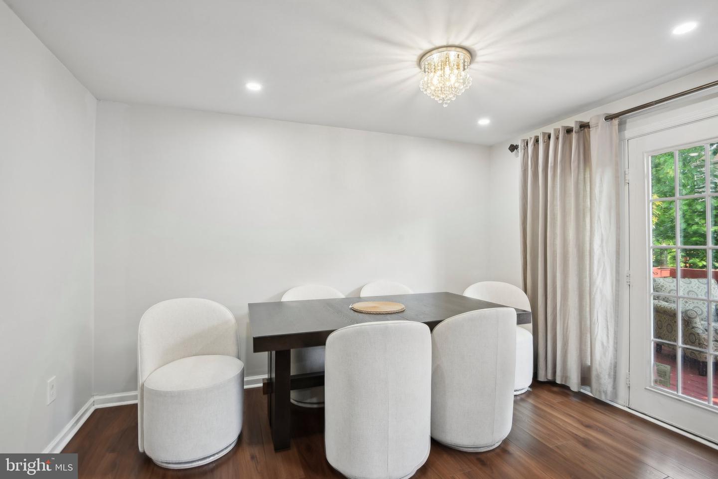 14617 WOODSPRING CT, CENTREVILLE, Virginia 20120, 3 Bedrooms Bedrooms, 12 Rooms Rooms,2 BathroomsBathrooms,Residential,For sale,14617 WOODSPRING CT,VAFX2243546 MLS # VAFX2243546