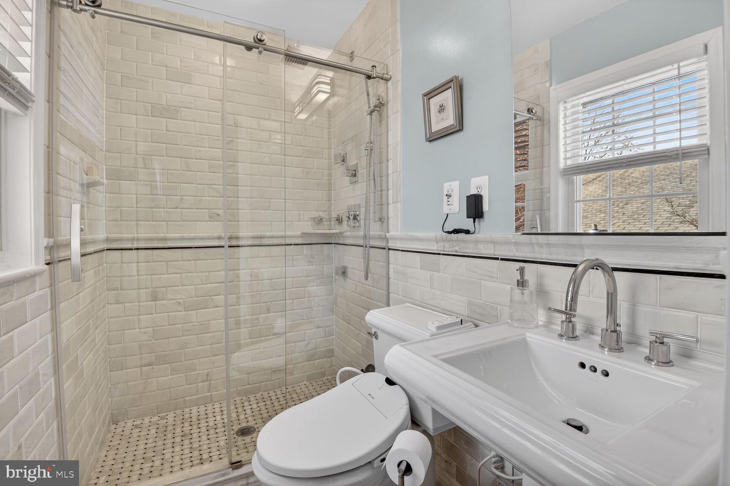 1548 NORTHGATE RD NW, WASHINGTON, District Of Columbia 20012, 3 Bedrooms Bedrooms, ,3 BathroomsBathrooms,Residential,For sale,1548 NORTHGATE RD NW,DCDC2229506 MLS # DCDC2229506