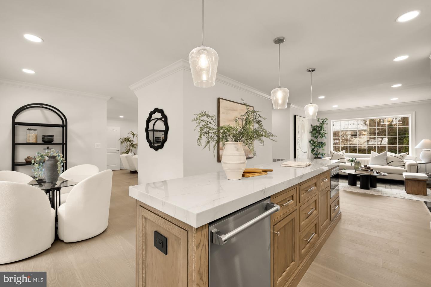 4827 SEDGWICK ST NW, WASHINGTON, District Of Columbia 20016, 6 Bedrooms Bedrooms, ,5 BathroomsBathrooms,Residential,For sale,4827 SEDGWICK ST NW,DCDC2235108 MLS # DCDC2235108