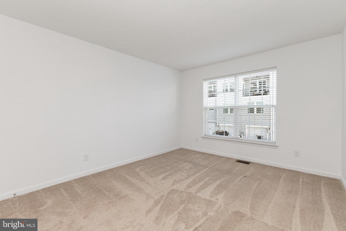 16882 PORTERS INN DR, DUMFRIES, Virginia 22026, 2 Bedrooms Bedrooms, ,2 BathroomsBathrooms,Residential,For sale,16882 PORTERS INN DR,VAPW2109510 MLS # VAPW2109510