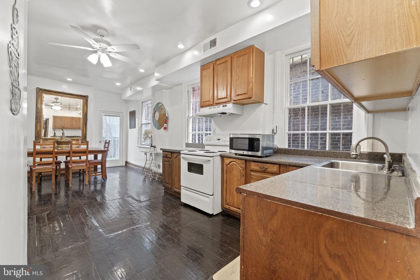 1205 4TH ST NW, WASHINGTON, District Of Columbia 20001, 5 Bedrooms Bedrooms, ,3 BathroomsBathrooms,Residential,For sale,1205 4TH ST NW,DCDC2241442 MLS # DCDC2241442