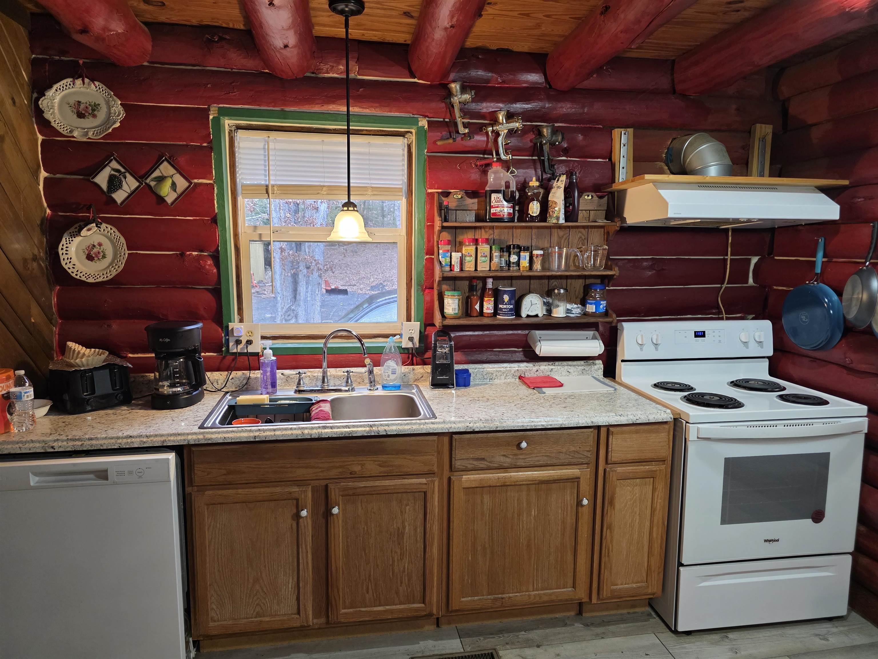 6537 MILL CREEK RD, MILLBORO, Virginia 24460, 1 Bedroom Bedrooms, ,2 BathroomsBathrooms,Residential,6537 MILL CREEK RD,673845 MLS # 673845