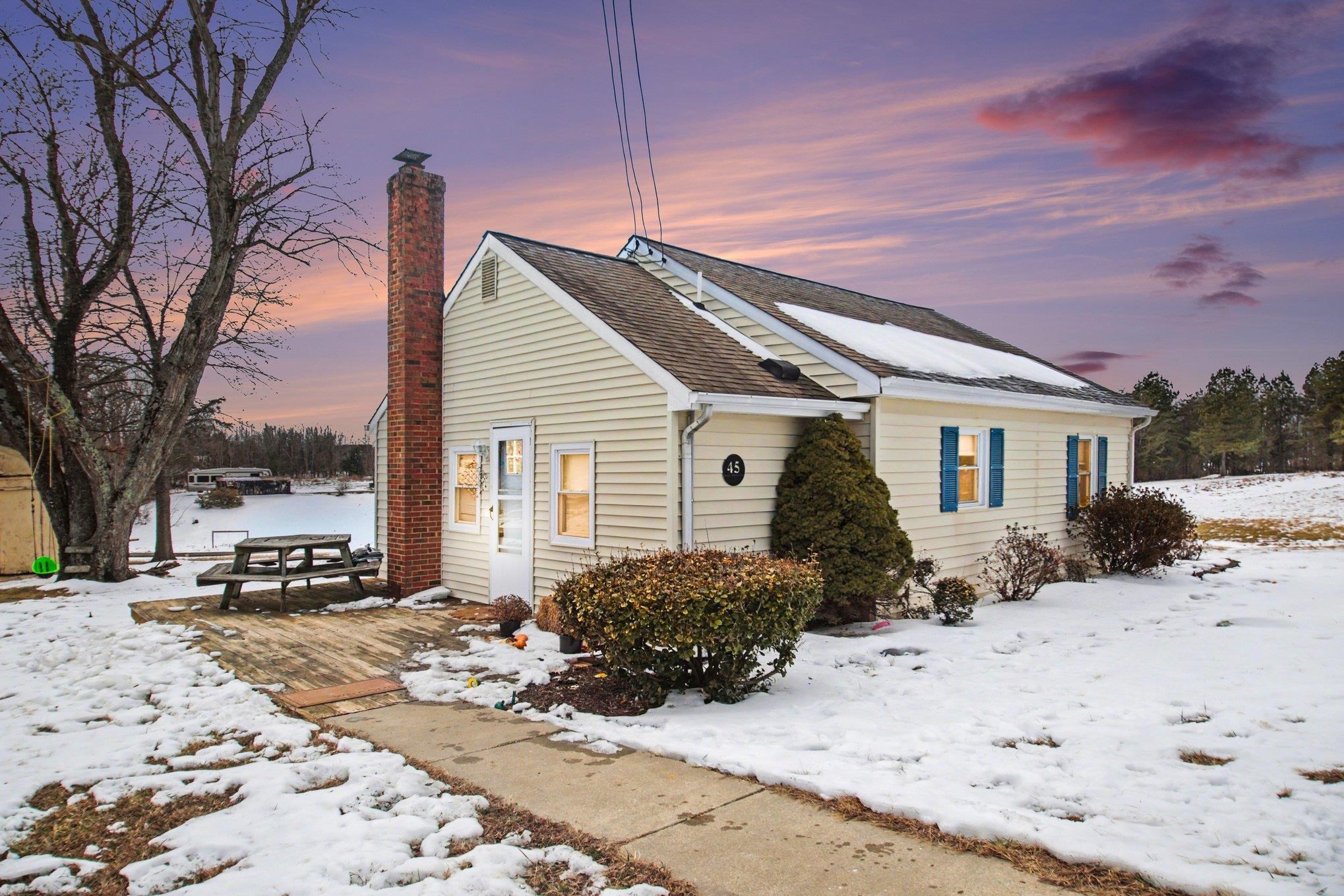 45 HAYWARD LN, FREDERICKSBURG, Virginia 22405, 2 Bedrooms Bedrooms, ,1 BathroomBathrooms,Residential,45 Hayward Lane Fredericksburg, VA, 22405,45 HAYWARD LN,673846 MLS # 673846