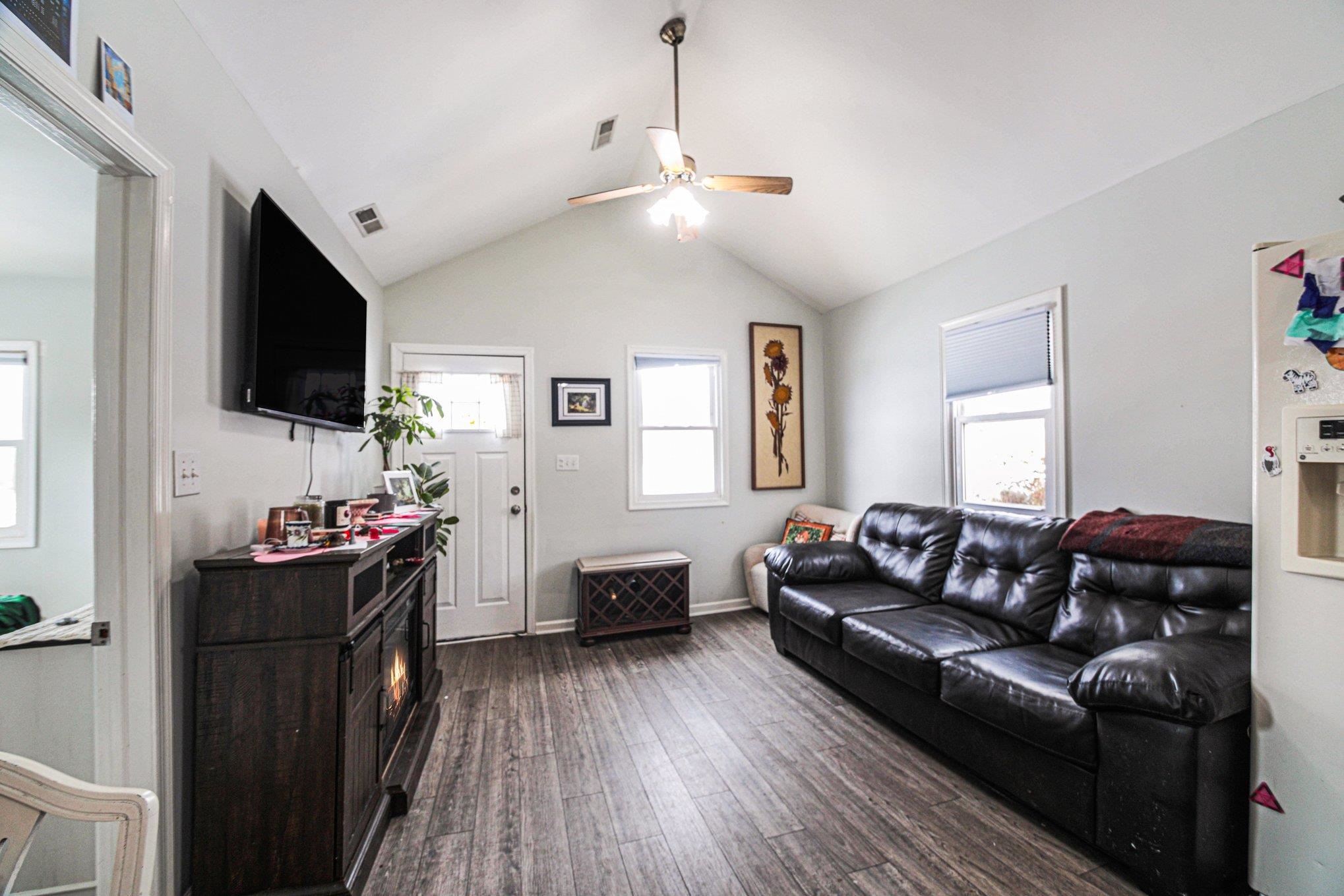 45 HAYWARD LN, FREDERICKSBURG, Virginia 22405, 2 Bedrooms Bedrooms, ,1 BathroomBathrooms,Residential,45 Hayward Lane Fredericksburg, VA, 22405,45 HAYWARD LN,673846 MLS # 673846