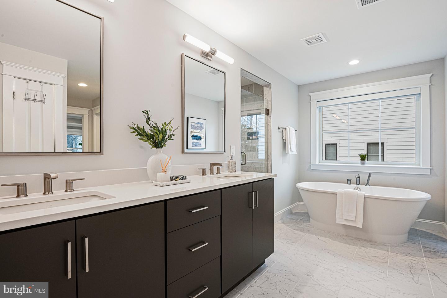 6447 TUCKER AVE, MCLEAN, Virginia 22101, 8 Bedrooms Bedrooms, ,6 BathroomsBathrooms,Residential,For sale,6447 TUCKER AVE,VAFX2288778 MLS # VAFX2288778 6447 TUCKER AVE, MCLEAN, Virginia 22101, 8 Bedrooms Bedrooms, ,6 BathroomsBathrooms,Residential,For sale,6447 TUCKER AVE,VAFX2288778 MLS # VAFX2288778