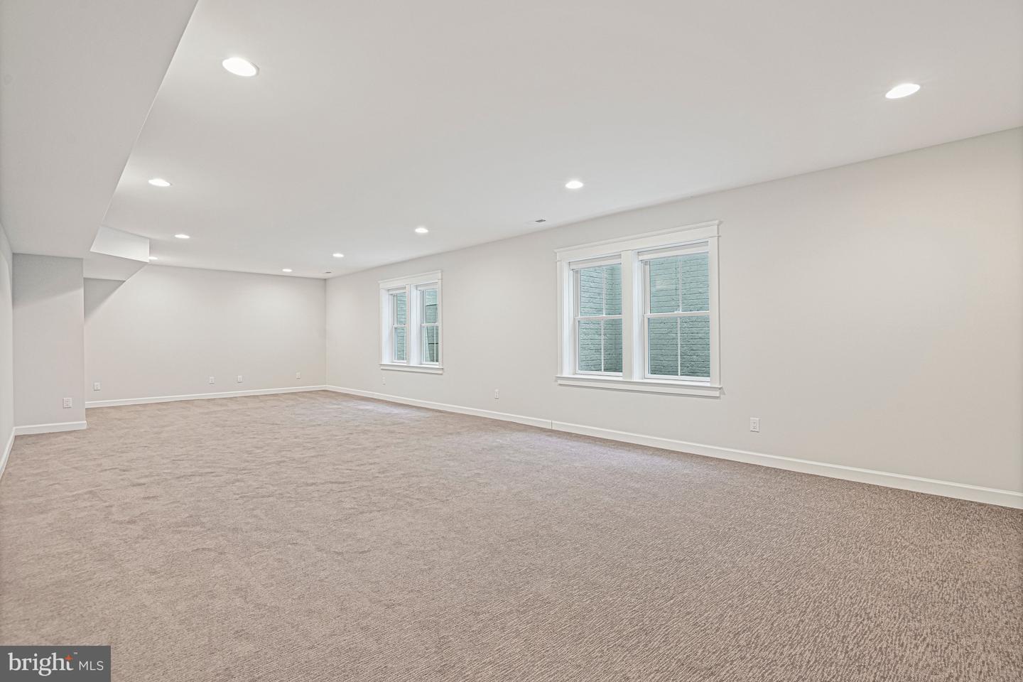 6447 TUCKER AVE, MCLEAN, Virginia 22101, 8 Bedrooms Bedrooms, ,6 BathroomsBathrooms,Residential,For sale,6447 TUCKER AVE,VAFX2288778 MLS # VAFX2288778 6447 TUCKER AVE, MCLEAN, Virginia 22101, 8 Bedrooms Bedrooms, ,6 BathroomsBathrooms,Residential,For sale,6447 TUCKER AVE,VAFX2288778 MLS # VAFX2288778