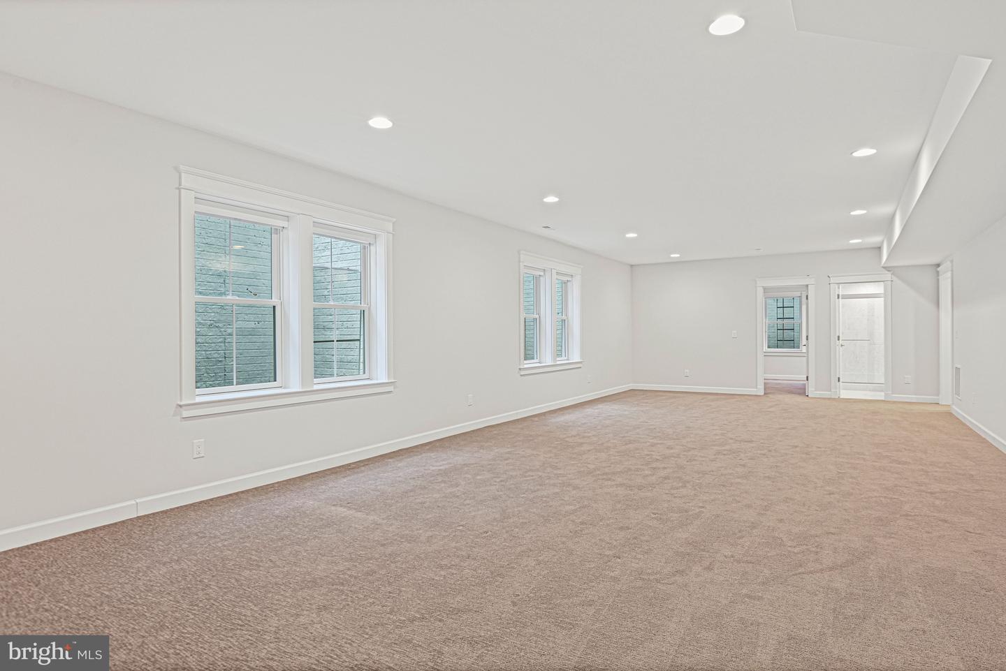 6447 TUCKER AVE, MCLEAN, Virginia 22101, 8 Bedrooms Bedrooms, ,6 BathroomsBathrooms,Residential,For sale,6447 TUCKER AVE,VAFX2288778 MLS # VAFX2288778 6447 TUCKER AVE, MCLEAN, Virginia 22101, 8 Bedrooms Bedrooms, ,6 BathroomsBathrooms,Residential,For sale,6447 TUCKER AVE,VAFX2288778 MLS # VAFX2288778