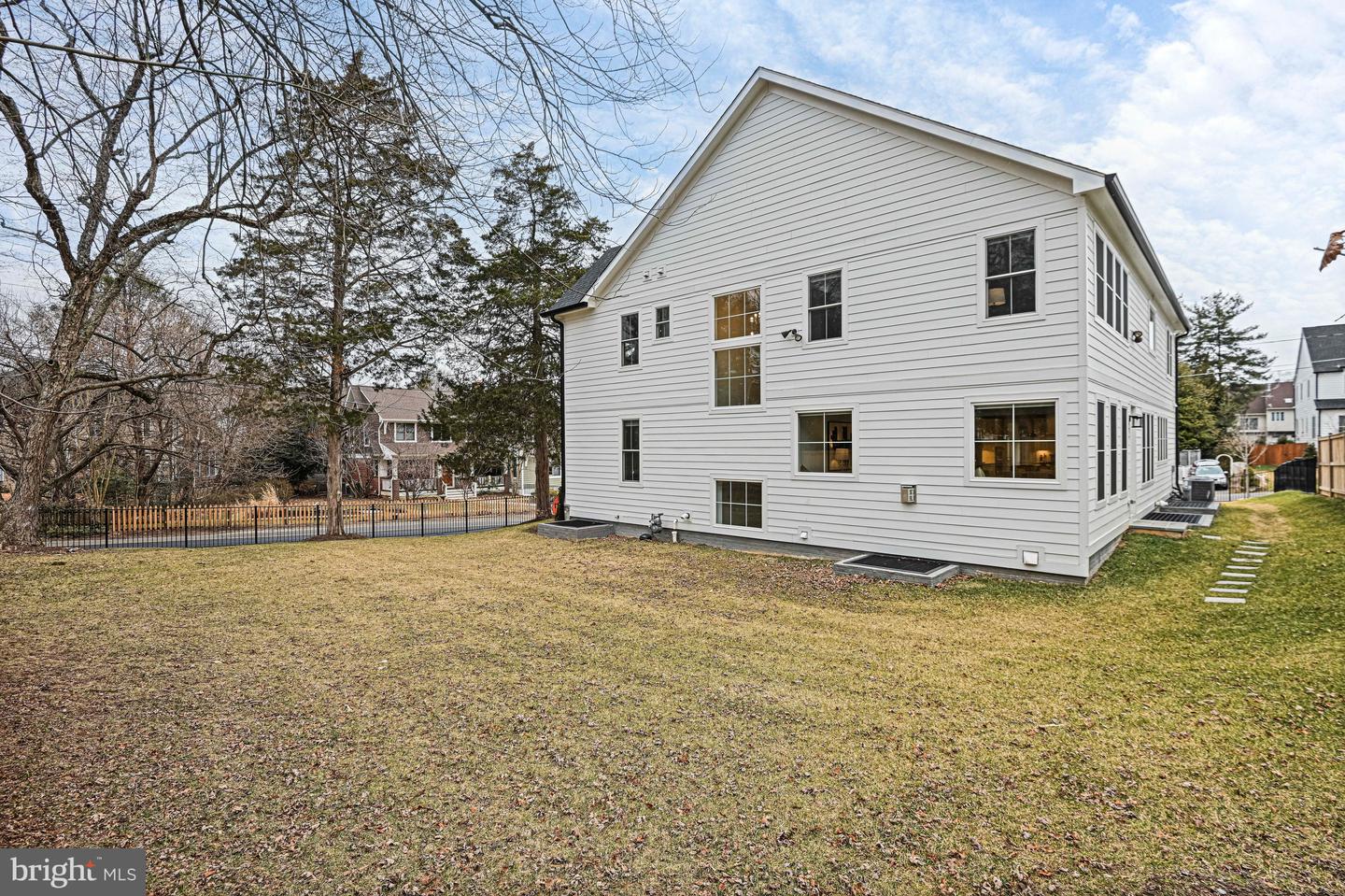 6447 TUCKER AVE, MCLEAN, Virginia 22101, 8 Bedrooms Bedrooms, ,6 BathroomsBathrooms,Residential,For sale,6447 TUCKER AVE,VAFX2288778 MLS # VAFX2288778 6447 TUCKER AVE, MCLEAN, Virginia 22101, 8 Bedrooms Bedrooms, ,6 BathroomsBathrooms,Residential,For sale,6447 TUCKER AVE,VAFX2288778 MLS # VAFX2288778