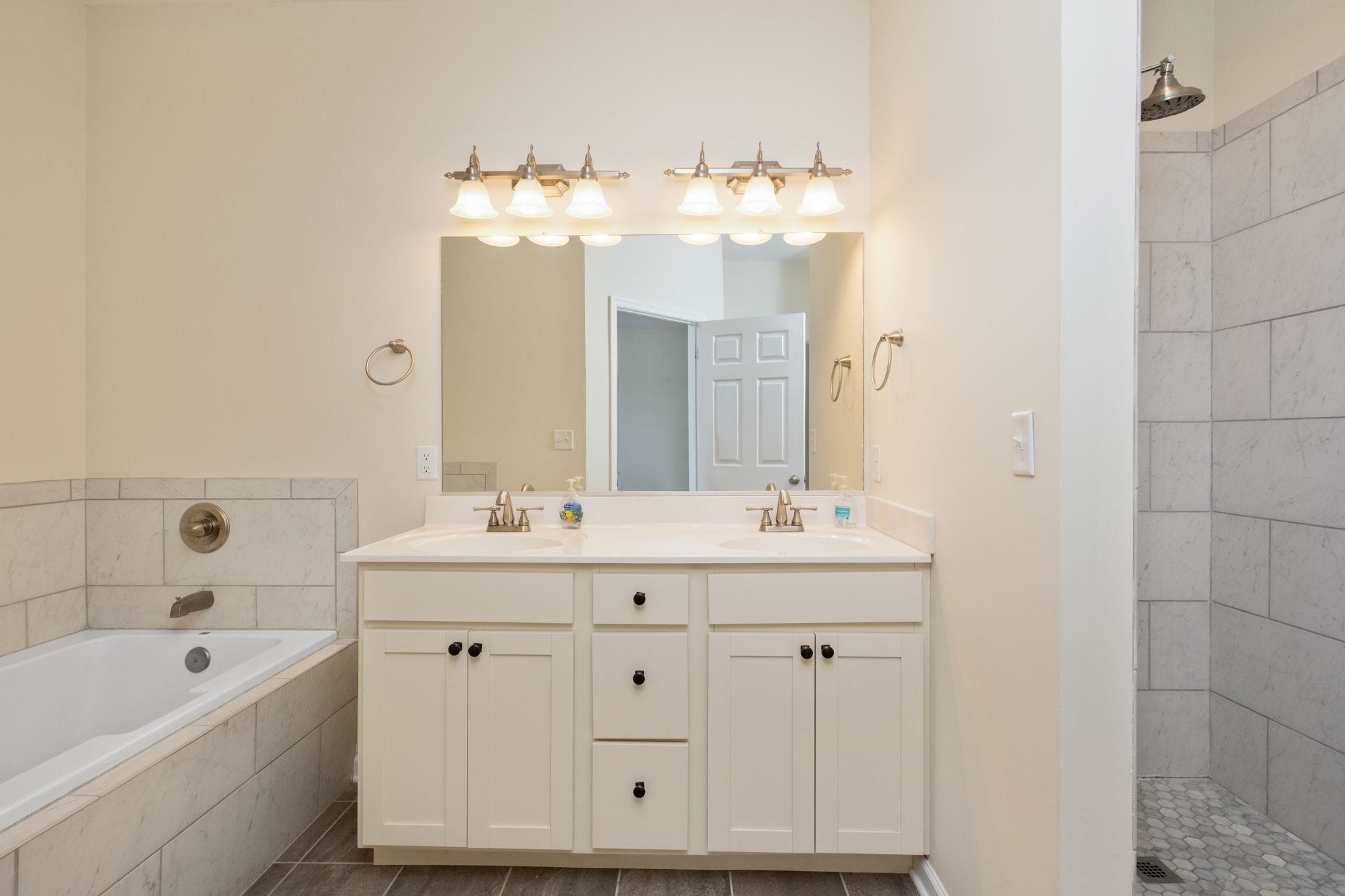 121 BEAUREGARD DR, STAUNTON, Virginia 24401, 3 Bedrooms Bedrooms, ,2 BathroomsBathrooms,Residential,121 BEAUREGARD DR,673861 MLS # 673861