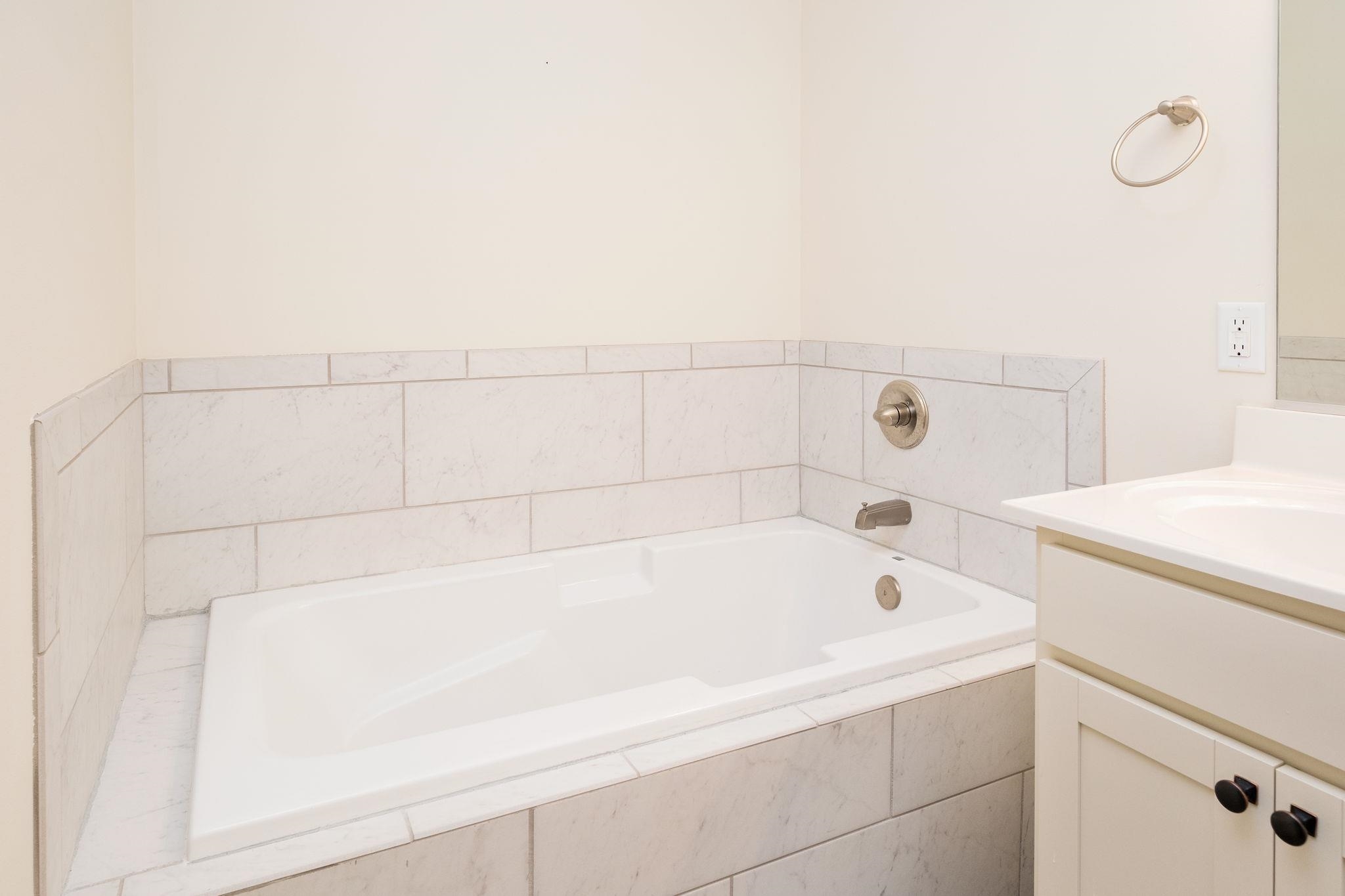 121 BEAUREGARD DR, STAUNTON, Virginia 24401, 3 Bedrooms Bedrooms, ,2 BathroomsBathrooms,Residential,121 BEAUREGARD DR,673861 MLS # 673861