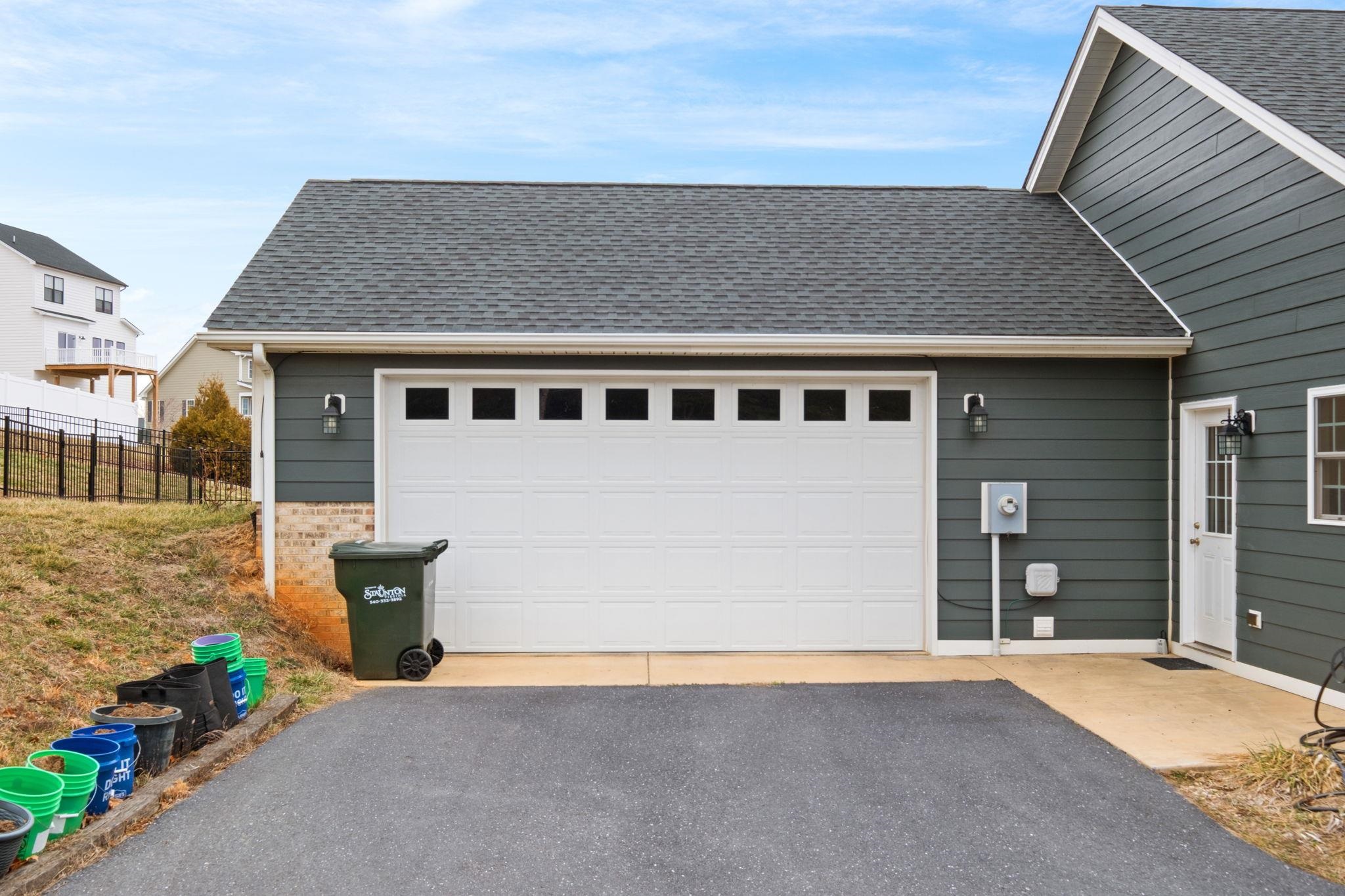 121 BEAUREGARD DR, STAUNTON, Virginia 24401, 3 Bedrooms Bedrooms, ,2 BathroomsBathrooms,Residential,121 BEAUREGARD DR,673861 MLS # 673861