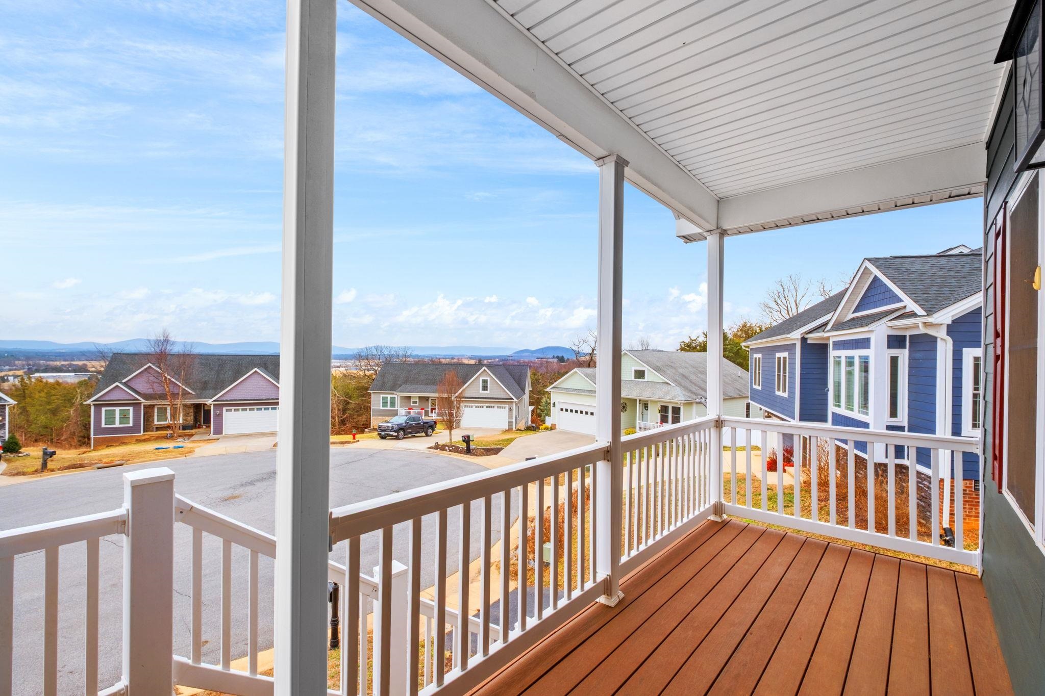 121 BEAUREGARD DR, STAUNTON, Virginia 24401, 3 Bedrooms Bedrooms, ,2 BathroomsBathrooms,Residential,121 BEAUREGARD DR,673861 MLS # 673861