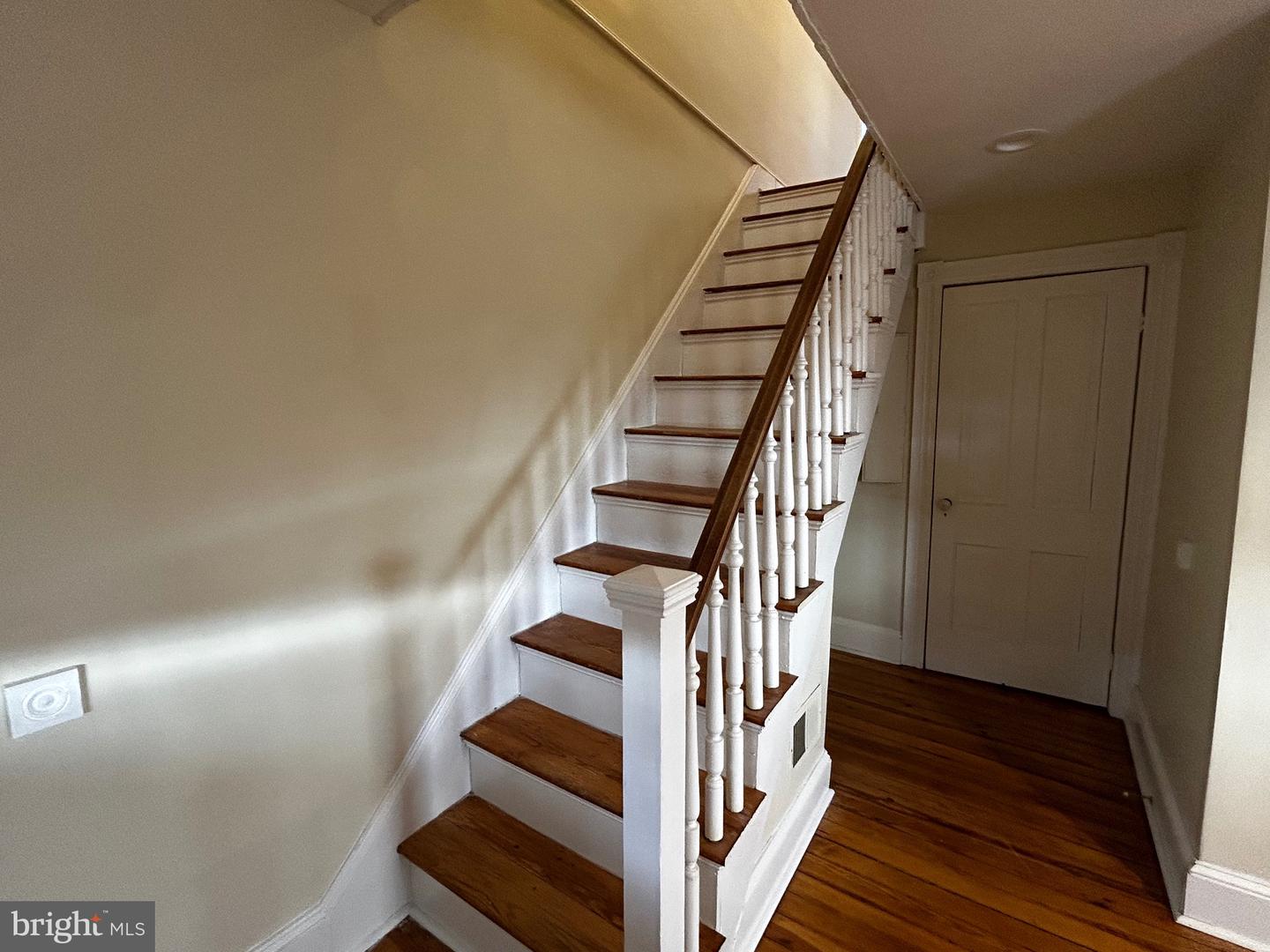 2 W MAIN ST, BOYCE, Virginia 22620, 3 Bedrooms Bedrooms, ,1 BathroomBathrooms,Residential,For sale,2 W MAIN ST,VACL2006500 MLS # VACL2006500