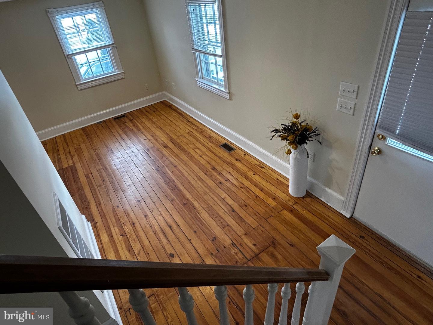 2 W MAIN ST, BOYCE, Virginia 22620, 3 Bedrooms Bedrooms, ,1 BathroomBathrooms,Residential,For sale,2 W MAIN ST,VACL2006500 MLS # VACL2006500