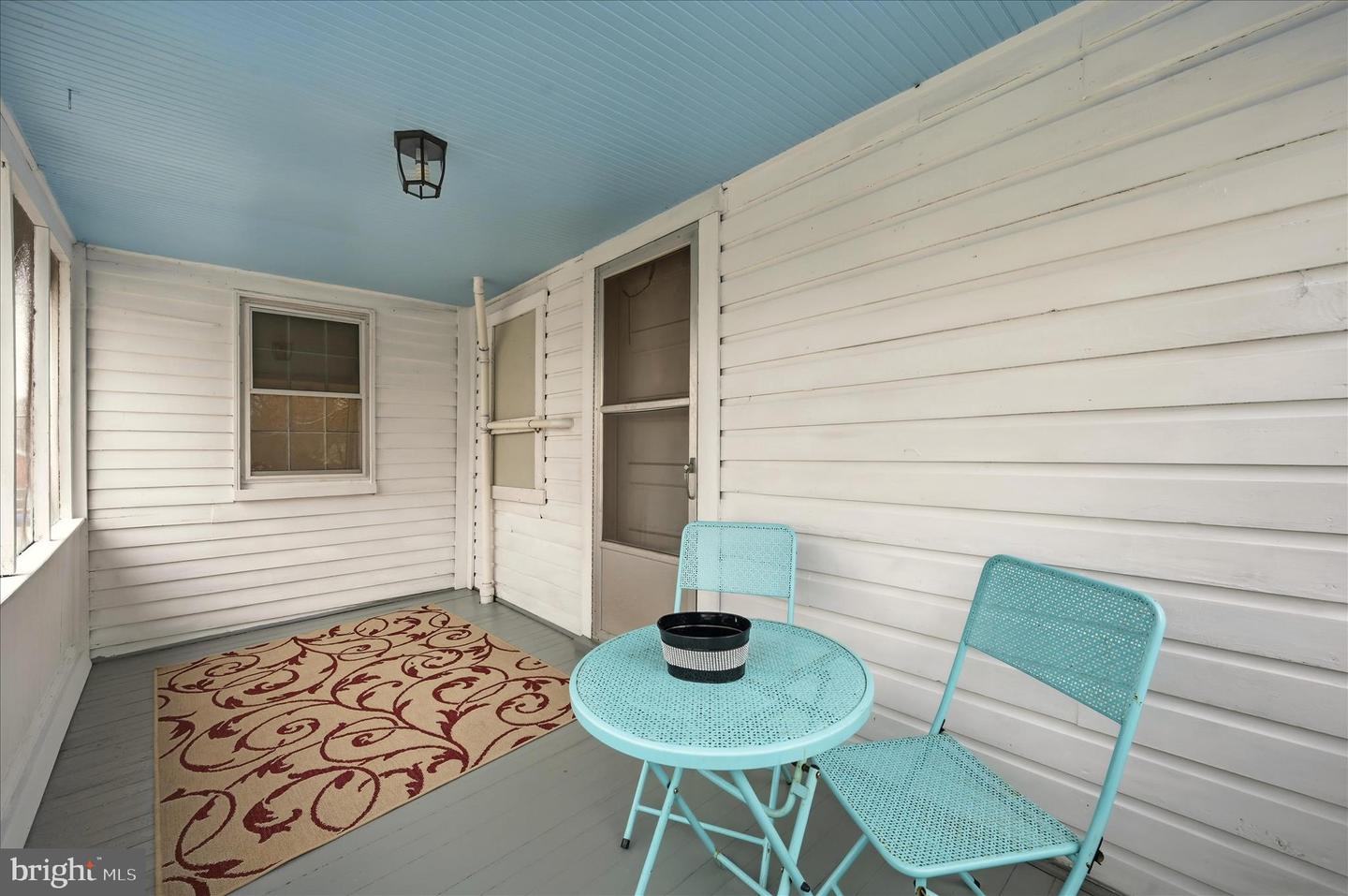 2 W MAIN ST, BOYCE, Virginia 22620, 3 Bedrooms Bedrooms, ,1 BathroomBathrooms,Residential,For sale,2 W MAIN ST,VACL2006500 MLS # VACL2006500