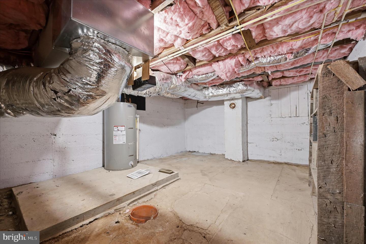 2 W MAIN ST, BOYCE, Virginia 22620, 3 Bedrooms Bedrooms, ,1 BathroomBathrooms,Residential,For sale,2 W MAIN ST,VACL2006500 MLS # VACL2006500