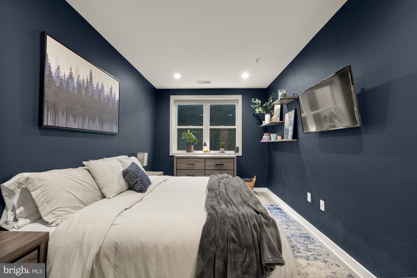 4816 3RD ST NW #2, WASHINGTON, District Of Columbia 20011, 2 Bedrooms Bedrooms, ,2 BathroomsBathrooms,Residential,For sale,4816 3RD ST NW #2,DCDC2245780 MLS # DCDC2245780