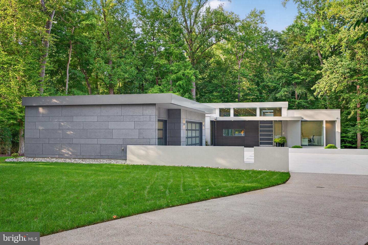 132 JEFFERSON HUNDRED, WILLIAMSBURG, Virginia 23185, 4 Bedrooms Bedrooms, 12 Rooms Rooms,2 BathroomsBathrooms,Residential,For sale,132 JEFFERSON HUNDRED,VAJC2000600 MLS # VAJC2000600