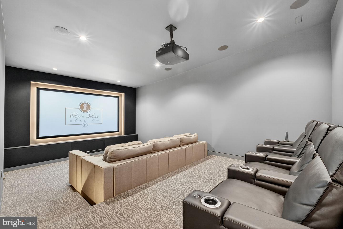 132 JEFFERSON HUNDRED, WILLIAMSBURG, Virginia 23185, 4 Bedrooms Bedrooms, 12 Rooms Rooms,2 BathroomsBathrooms,Residential,For sale,132 JEFFERSON HUNDRED,VAJC2000600 MLS # VAJC2000600