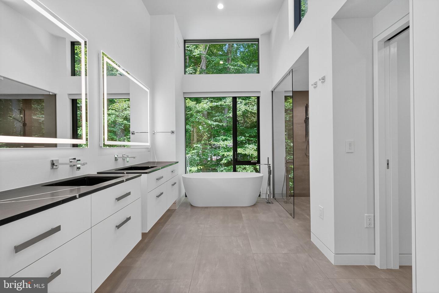 132 JEFFERSON HUNDRED, WILLIAMSBURG, Virginia 23185, 4 Bedrooms Bedrooms, 12 Rooms Rooms,2 BathroomsBathrooms,Residential,For sale,132 JEFFERSON HUNDRED,VAJC2000600 MLS # VAJC2000600