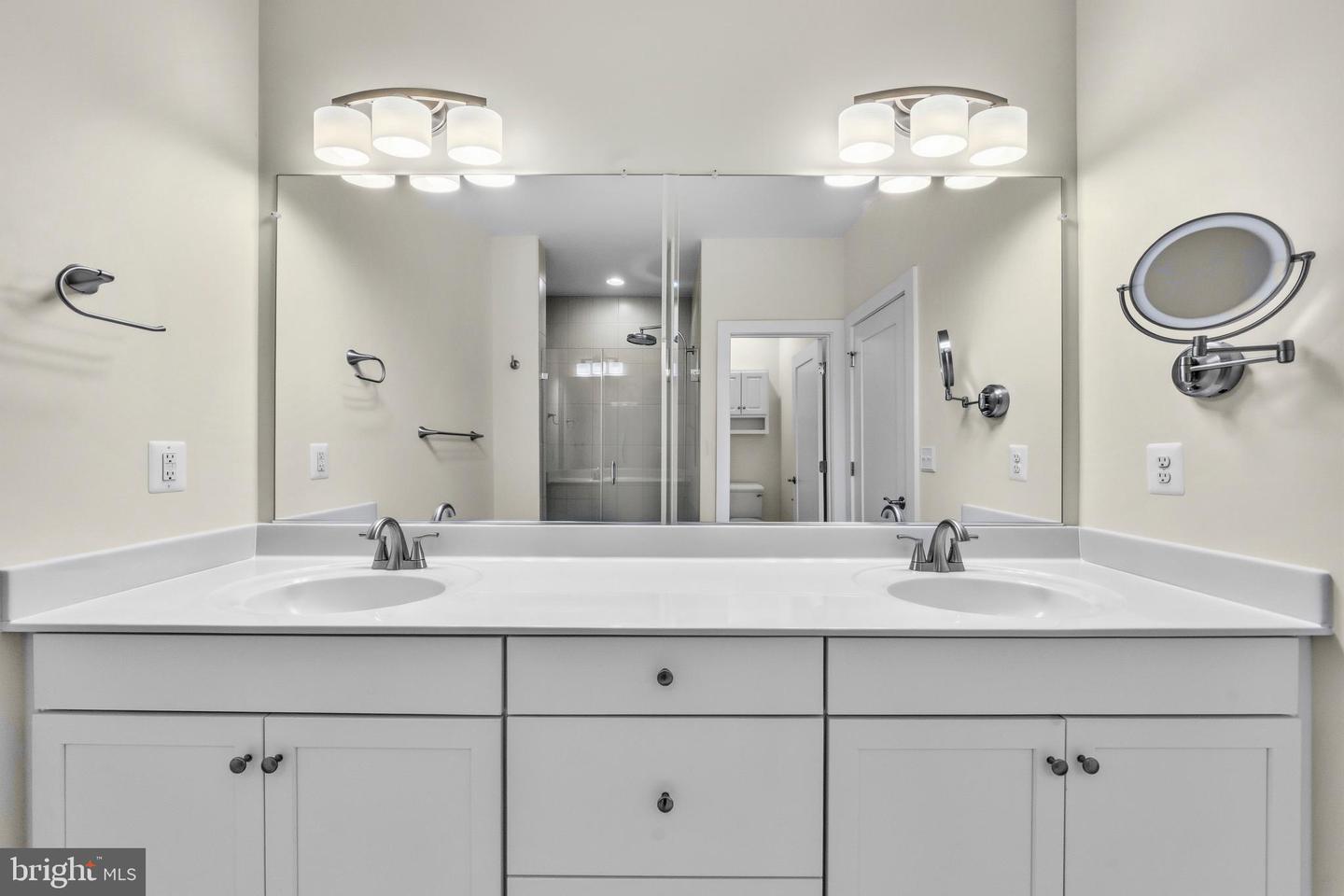 44740 ROOSEVELT SQ, ASHBURN, Virginia 20147, 3 Bedrooms Bedrooms, ,2 BathroomsBathrooms,Residential,For sale,44740 ROOSEVELT SQ,VALO2116804 MLS # VALO2116804