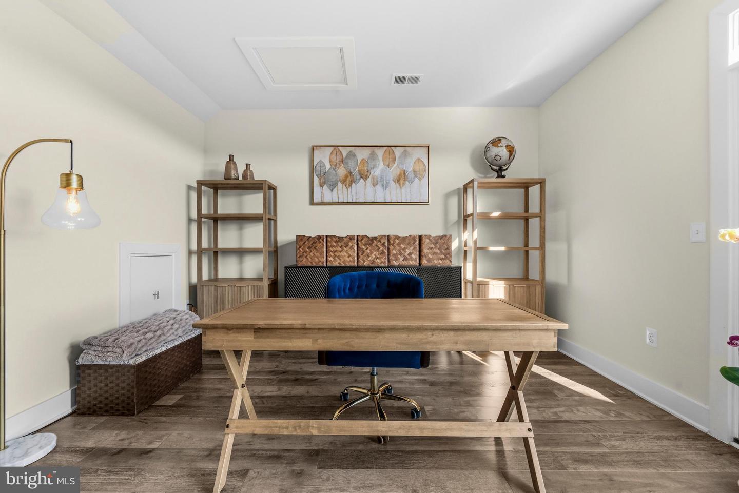 44740 ROOSEVELT SQ, ASHBURN, Virginia 20147, 3 Bedrooms Bedrooms, ,2 BathroomsBathrooms,Residential,For sale,44740 ROOSEVELT SQ,VALO2116804 MLS # VALO2116804