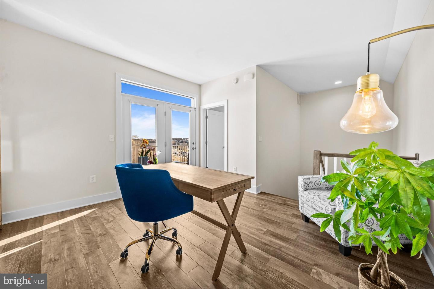 44740 ROOSEVELT SQ, ASHBURN, Virginia 20147, 3 Bedrooms Bedrooms, ,2 BathroomsBathrooms,Residential,For sale,44740 ROOSEVELT SQ,VALO2116804 MLS # VALO2116804