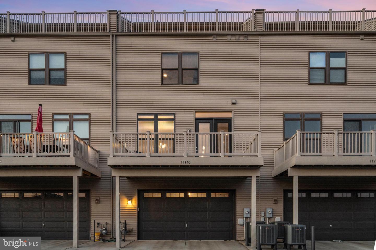 44740 ROOSEVELT SQ, ASHBURN, Virginia 20147, 3 Bedrooms Bedrooms, ,2 BathroomsBathrooms,Residential,For sale,44740 ROOSEVELT SQ,VALO2116804 MLS # VALO2116804