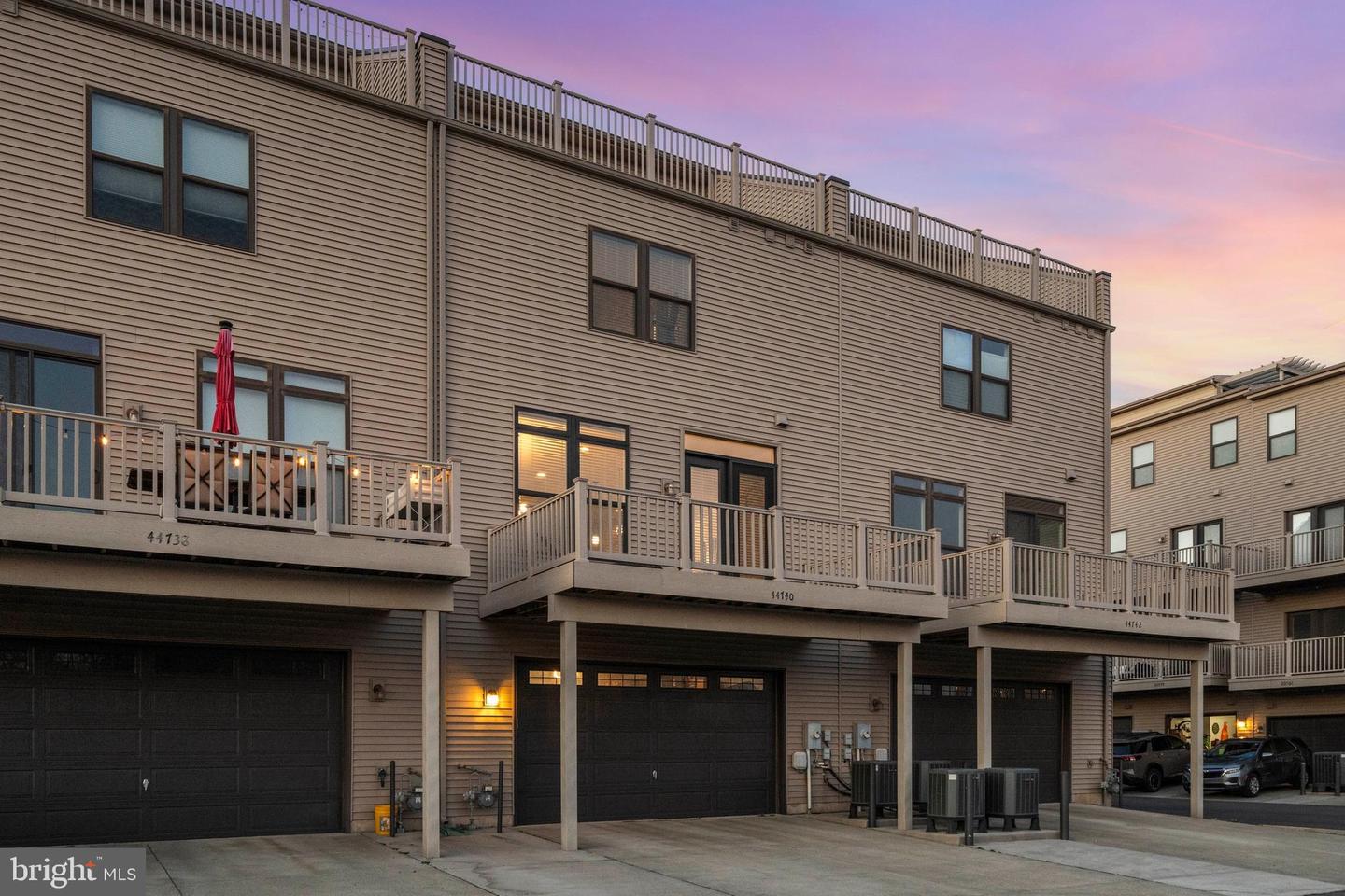 44740 ROOSEVELT SQ, ASHBURN, Virginia 20147, 3 Bedrooms Bedrooms, ,2 BathroomsBathrooms,Residential,For sale,44740 ROOSEVELT SQ,VALO2116804 MLS # VALO2116804