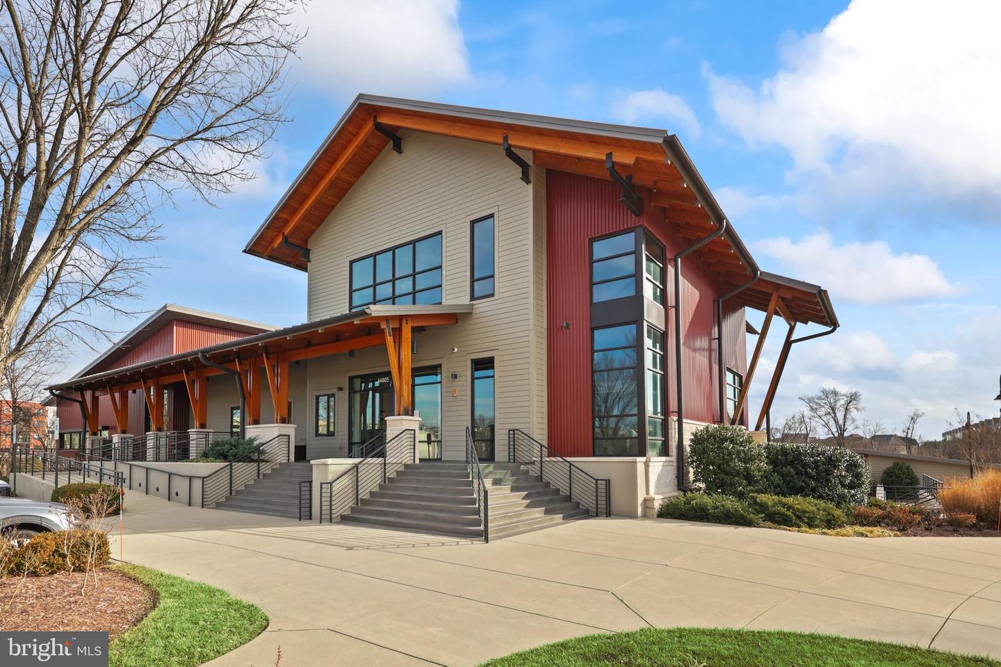 44740 ROOSEVELT SQ, ASHBURN, Virginia 20147, 3 Bedrooms Bedrooms, ,2 BathroomsBathrooms,Residential,For sale,44740 ROOSEVELT SQ,VALO2116804 MLS # VALO2116804