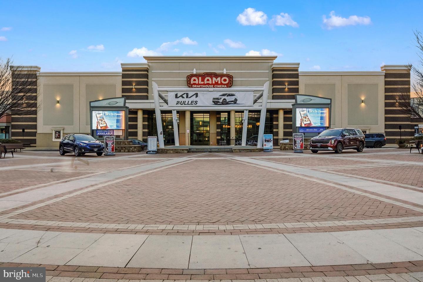 44740 ROOSEVELT SQ, ASHBURN, Virginia 20147, 3 Bedrooms Bedrooms, ,2 BathroomsBathrooms,Residential,For sale,44740 ROOSEVELT SQ,VALO2116804 MLS # VALO2116804