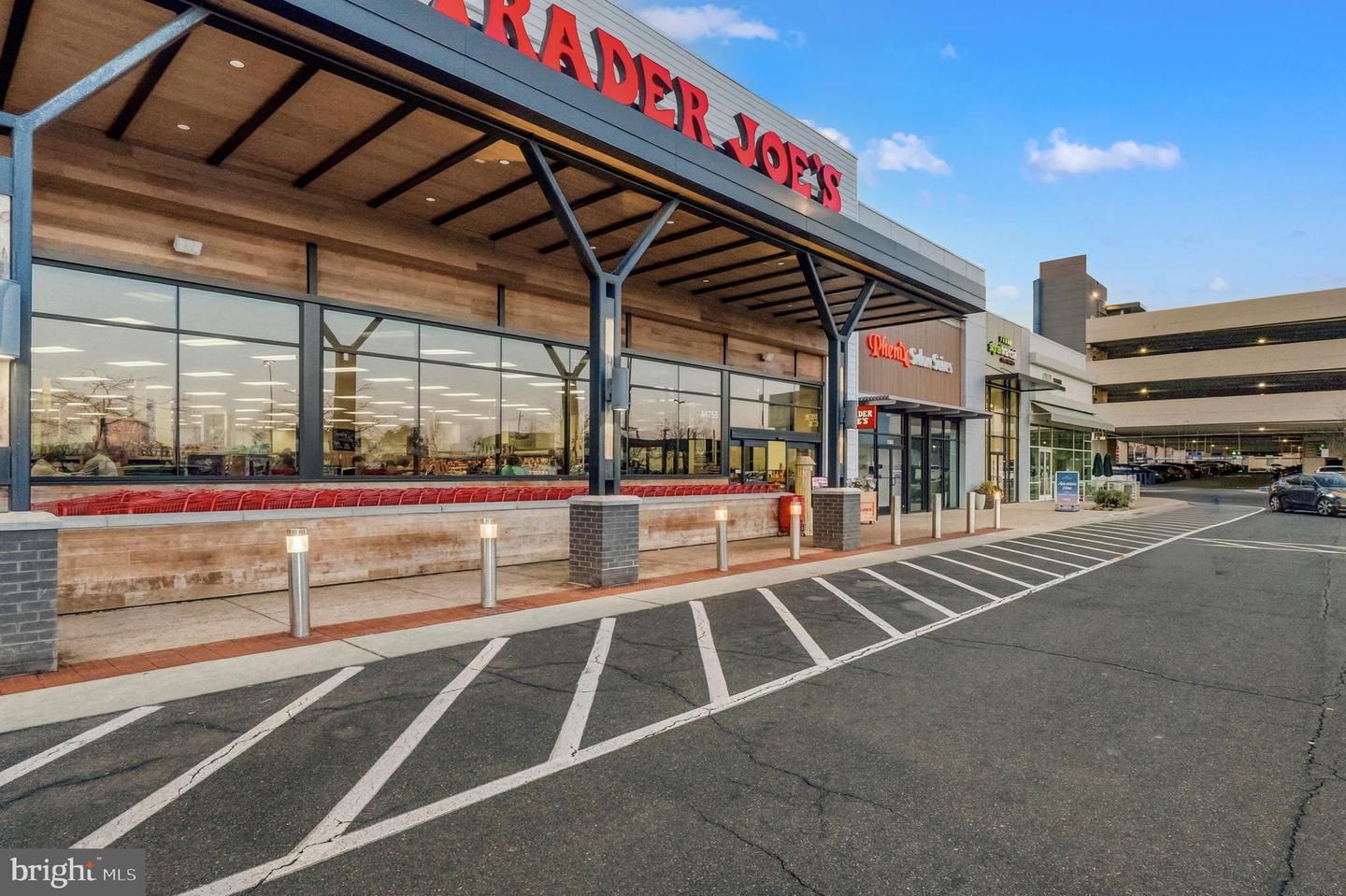 44740 ROOSEVELT SQ, ASHBURN, Virginia 20147, 3 Bedrooms Bedrooms, ,2 BathroomsBathrooms,Residential,For sale,44740 ROOSEVELT SQ,VALO2116804 MLS # VALO2116804