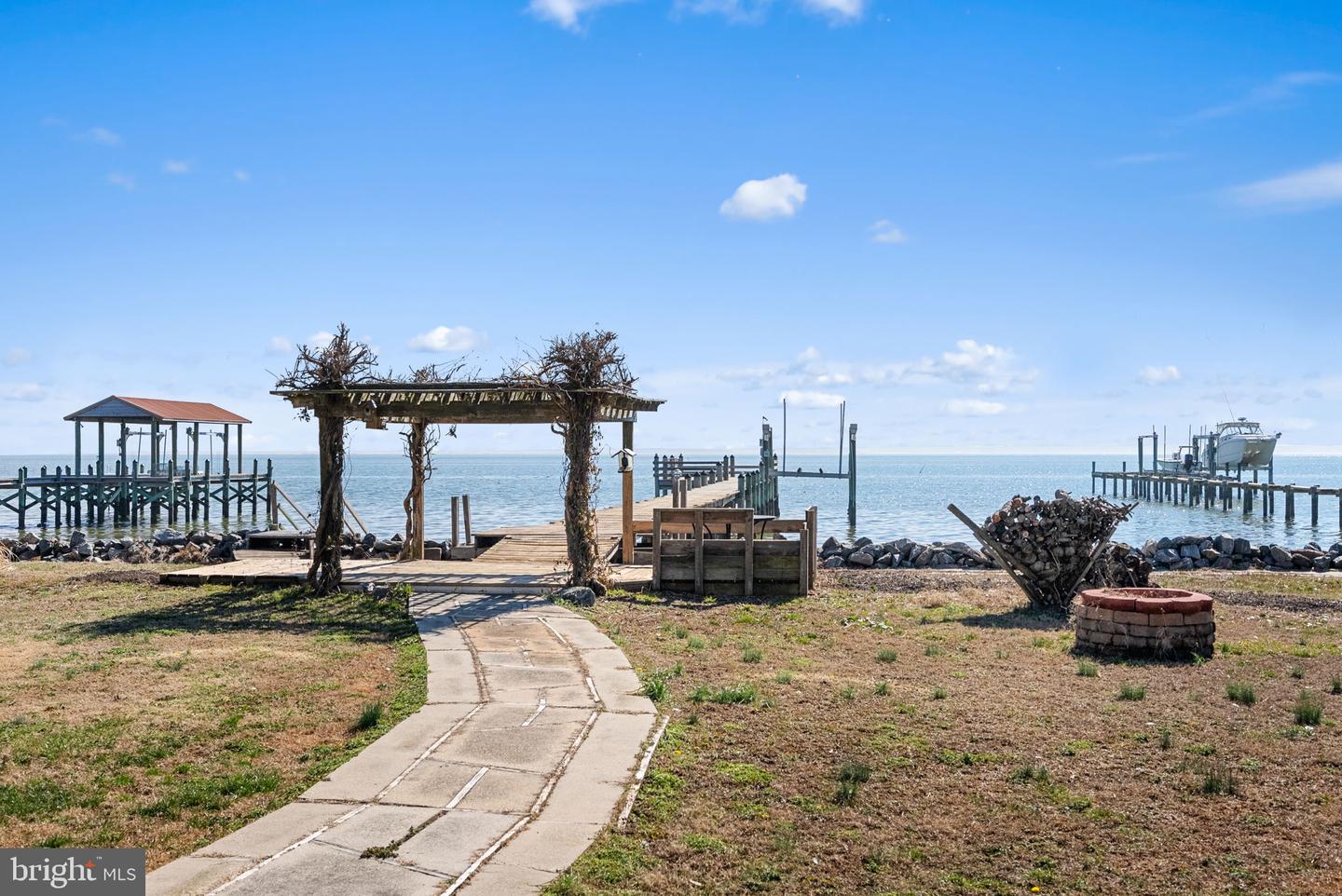 1992 CROSS RD, HAYES, Virginia 23072, 3 Bedrooms Bedrooms, 7 Rooms Rooms,2 BathroomsBathrooms,Residential,For sale,1992 CROSS RD,VAGV2000186 MLS # VAGV2000186 1992 CROSS RD, HAYES, Virginia 23072, 3 Bedrooms Bedrooms, 7 Rooms Rooms,2 BathroomsBathrooms,Residential,For sale,1992 CROSS RD,VAGV2000186 MLS # VAGV2000186