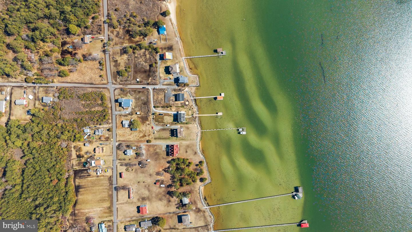 1992 CROSS RD, HAYES, Virginia 23072, 3 Bedrooms Bedrooms, 7 Rooms Rooms,2 BathroomsBathrooms,Residential,For sale,1992 CROSS RD,VAGV2000186 MLS # VAGV2000186 1992 CROSS RD, HAYES, Virginia 23072, 3 Bedrooms Bedrooms, 7 Rooms Rooms,2 BathroomsBathrooms,Residential,For sale,1992 CROSS RD,VAGV2000186 MLS # VAGV2000186