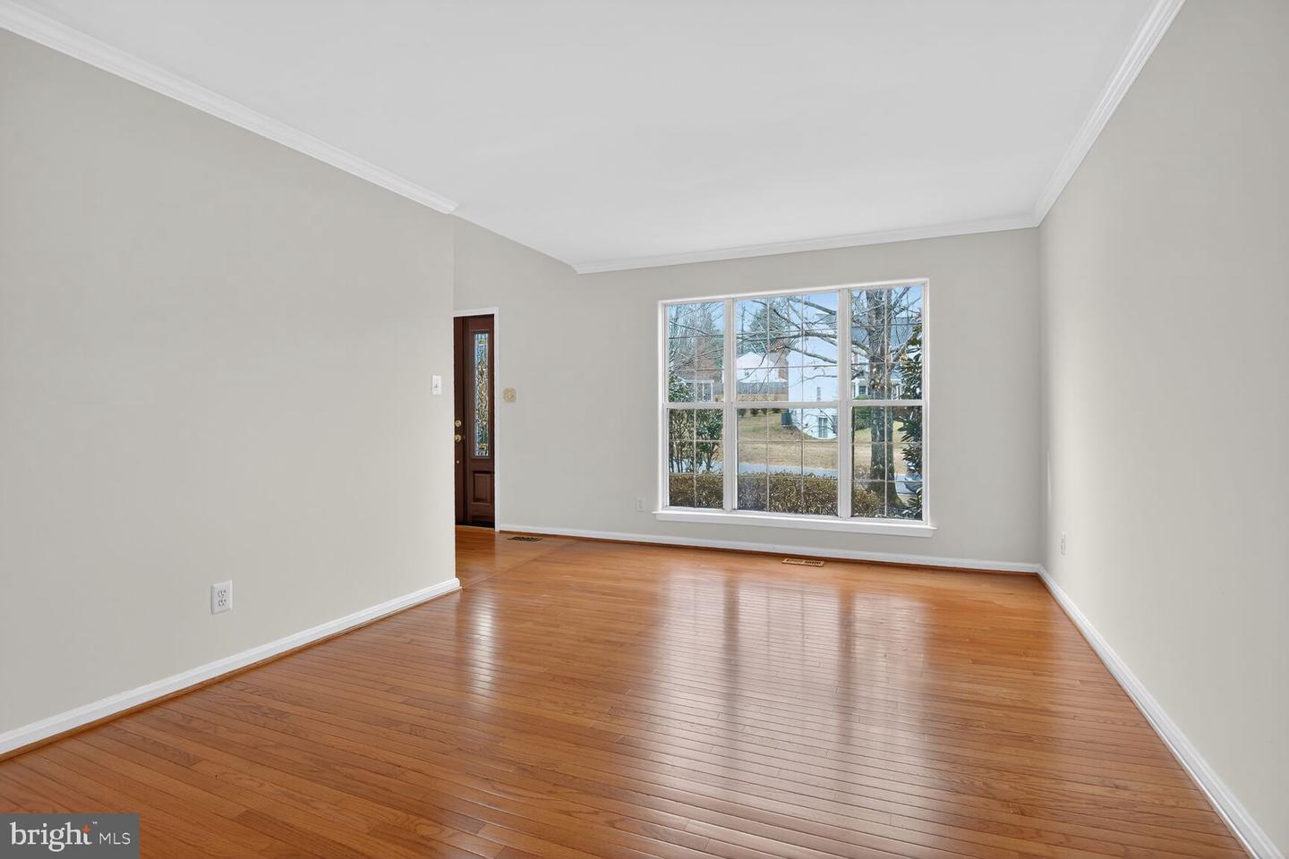 13019 MERGANSER LN, WOODBRIDGE, Virginia 22192, 5 Bedrooms Bedrooms, ,3 BathroomsBathrooms,Residential,For sale,13019 MERGANSER LN,VAPW2113448 MLS # VAPW2113448 13019 MERGANSER LN, WOODBRIDGE, Virginia 22192, 5 Bedrooms Bedrooms, ,3 BathroomsBathrooms,Residential,For sale,13019 MERGANSER LN,VAPW2113448 MLS # VAPW2113448