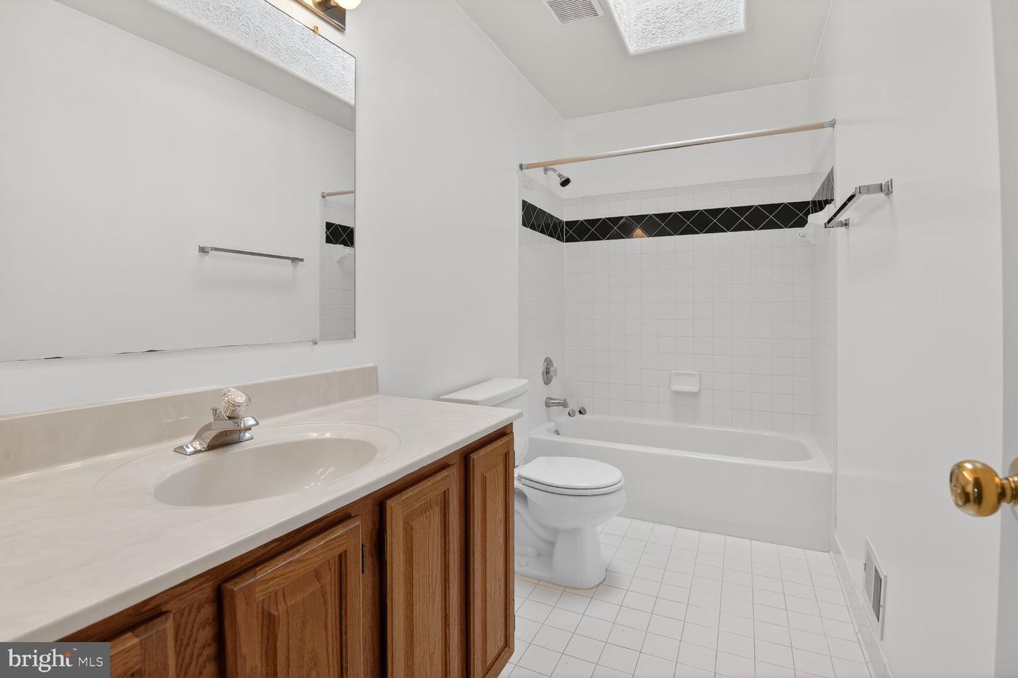 13019 MERGANSER LN, WOODBRIDGE, Virginia 22192, 5 Bedrooms Bedrooms, ,3 BathroomsBathrooms,Residential,For sale,13019 MERGANSER LN,VAPW2113448 MLS # VAPW2113448 13019 MERGANSER LN, WOODBRIDGE, Virginia 22192, 5 Bedrooms Bedrooms, ,3 BathroomsBathrooms,Residential,For sale,13019 MERGANSER LN,VAPW2113448 MLS # VAPW2113448