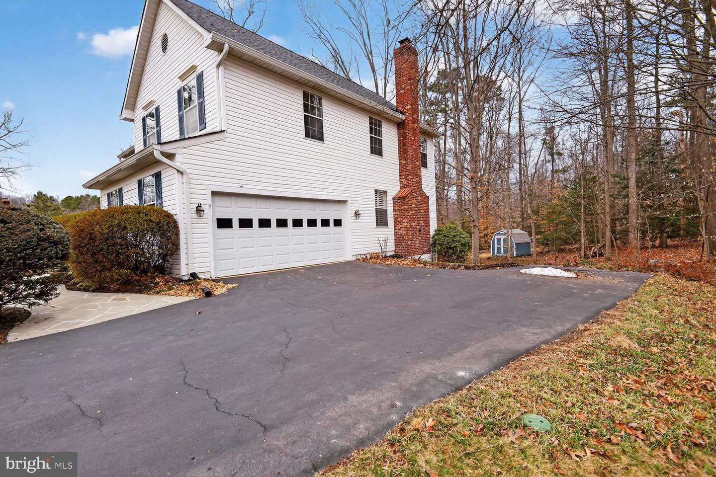 13019 MERGANSER LN, WOODBRIDGE, Virginia 22192, 5 Bedrooms Bedrooms, ,3 BathroomsBathrooms,Residential,For sale,13019 MERGANSER LN,VAPW2113448 MLS # VAPW2113448 13019 MERGANSER LN, WOODBRIDGE, Virginia 22192, 5 Bedrooms Bedrooms, ,3 BathroomsBathrooms,Residential,For sale,13019 MERGANSER LN,VAPW2113448 MLS # VAPW2113448