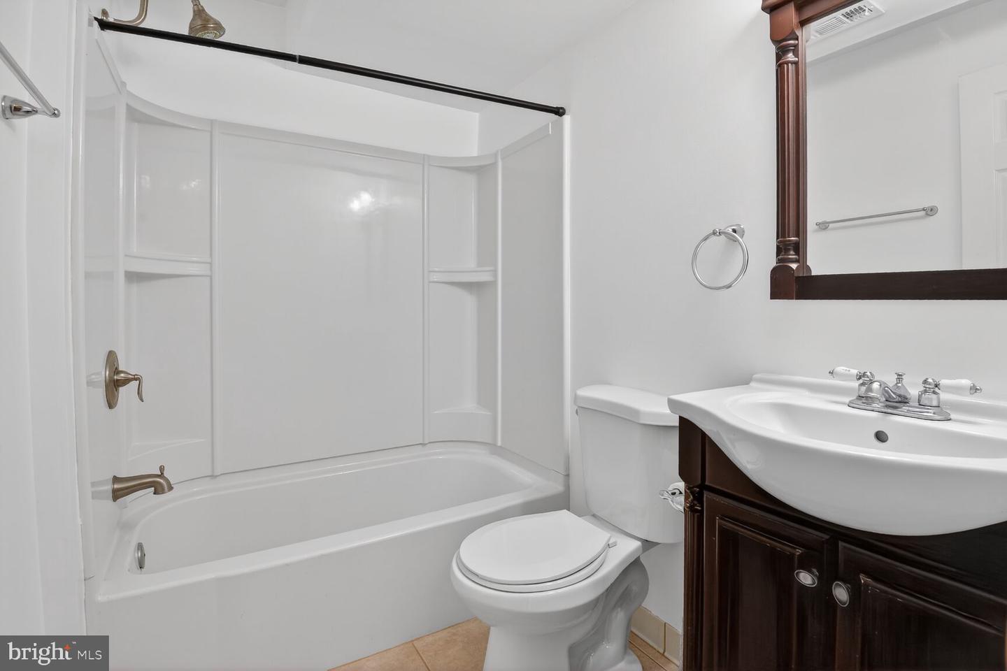 13019 MERGANSER LN, WOODBRIDGE, Virginia 22192, 5 Bedrooms Bedrooms, ,3 BathroomsBathrooms,Residential,For sale,13019 MERGANSER LN,VAPW2113448 MLS # VAPW2113448 13019 MERGANSER LN, WOODBRIDGE, Virginia 22192, 5 Bedrooms Bedrooms, ,3 BathroomsBathrooms,Residential,For sale,13019 MERGANSER LN,VAPW2113448 MLS # VAPW2113448